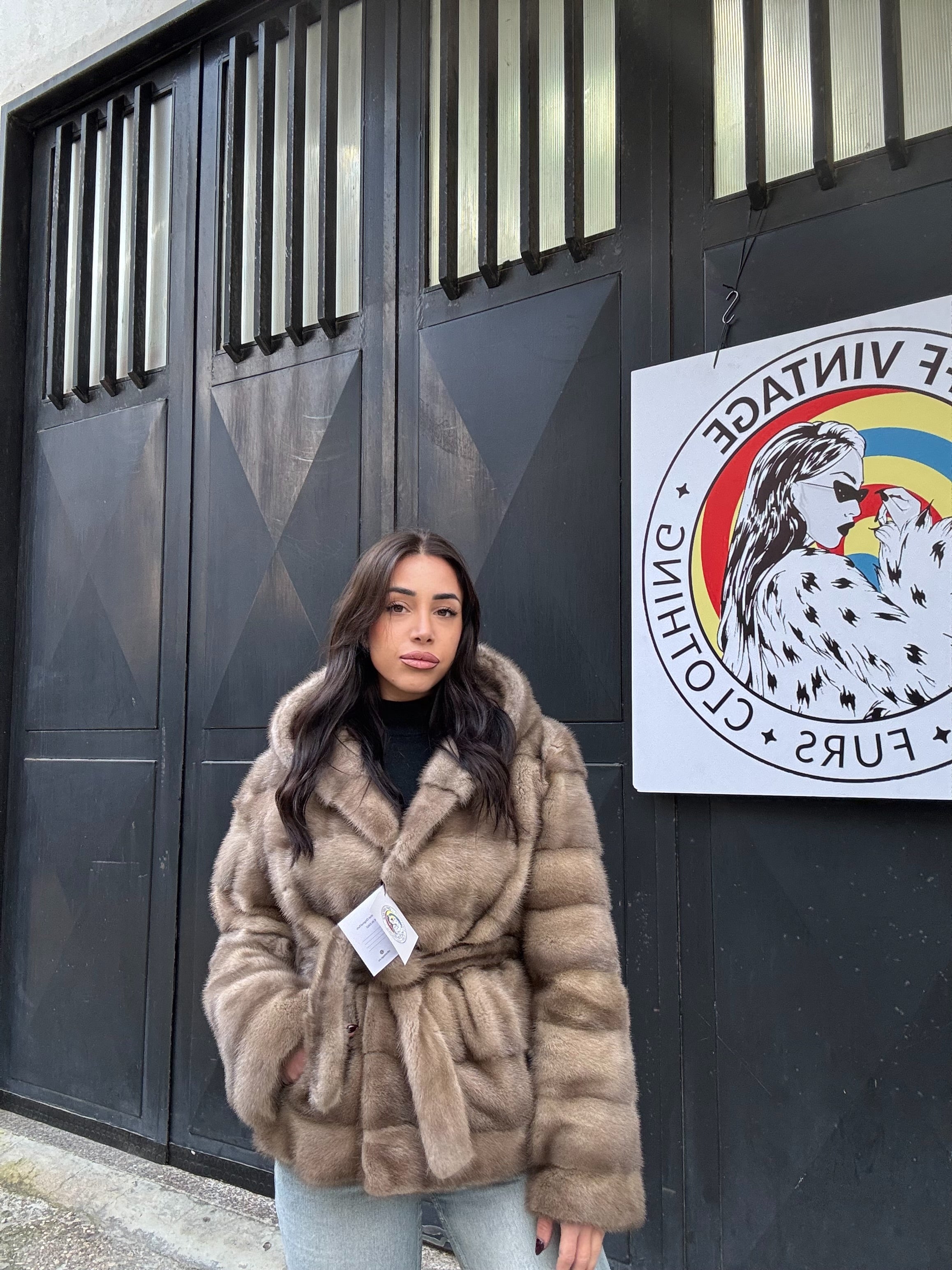 Giacca in visone cintura e cappuccio