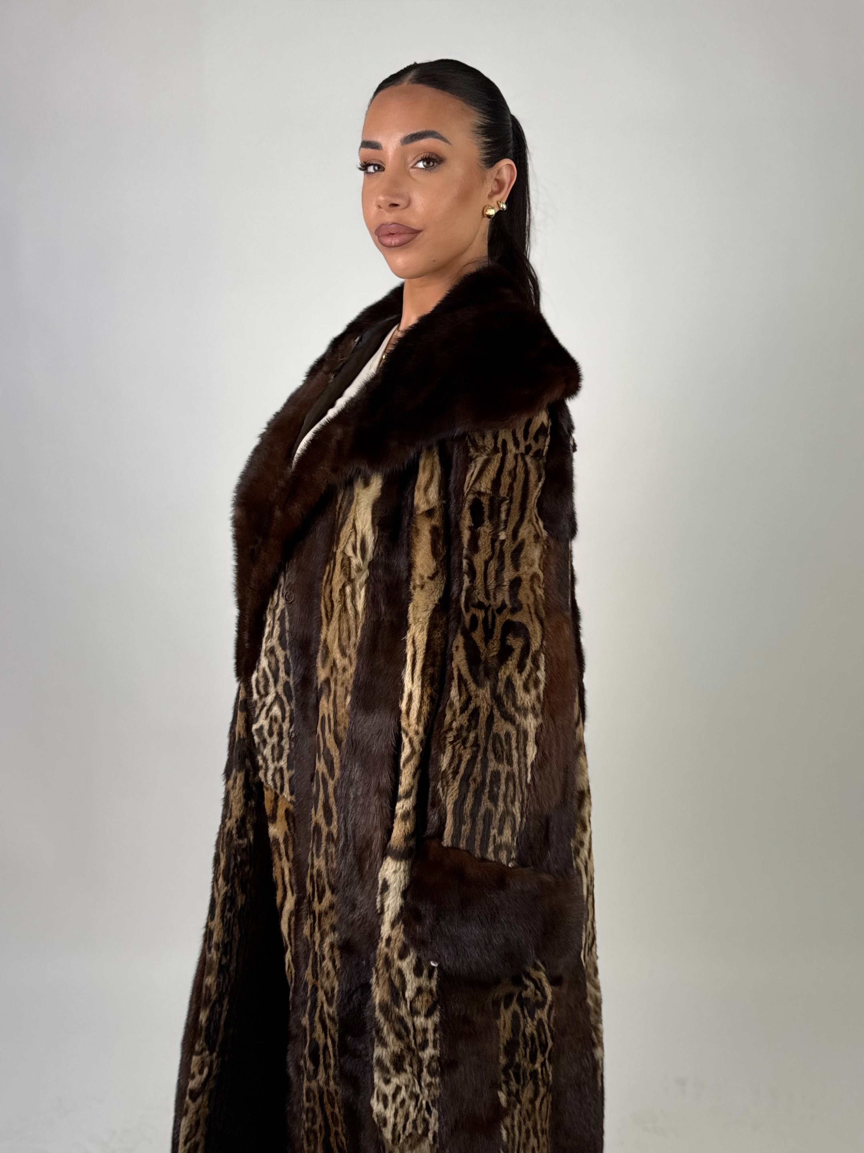 Cappotto in leopardo e visone N77