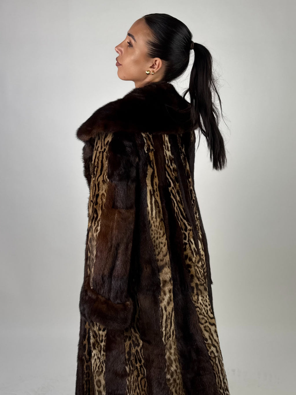Cappotto in leopardo e visone N77