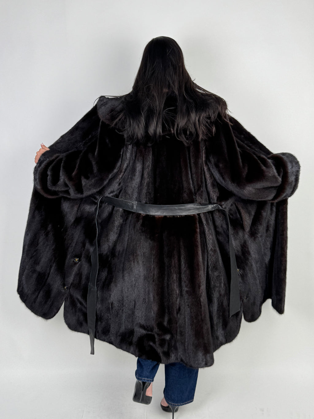 Cappotto in visone N653