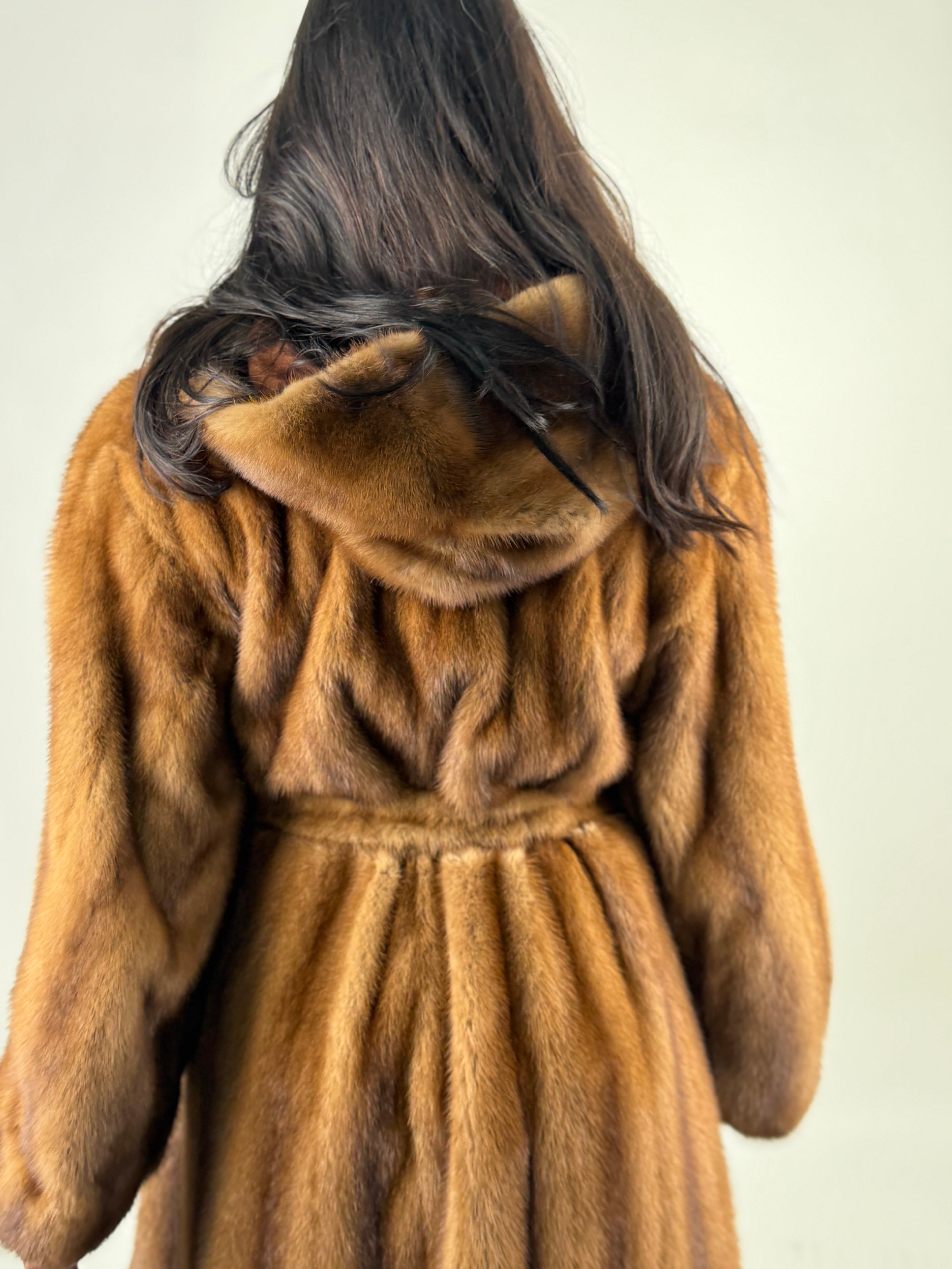 Cappotto in visone N654