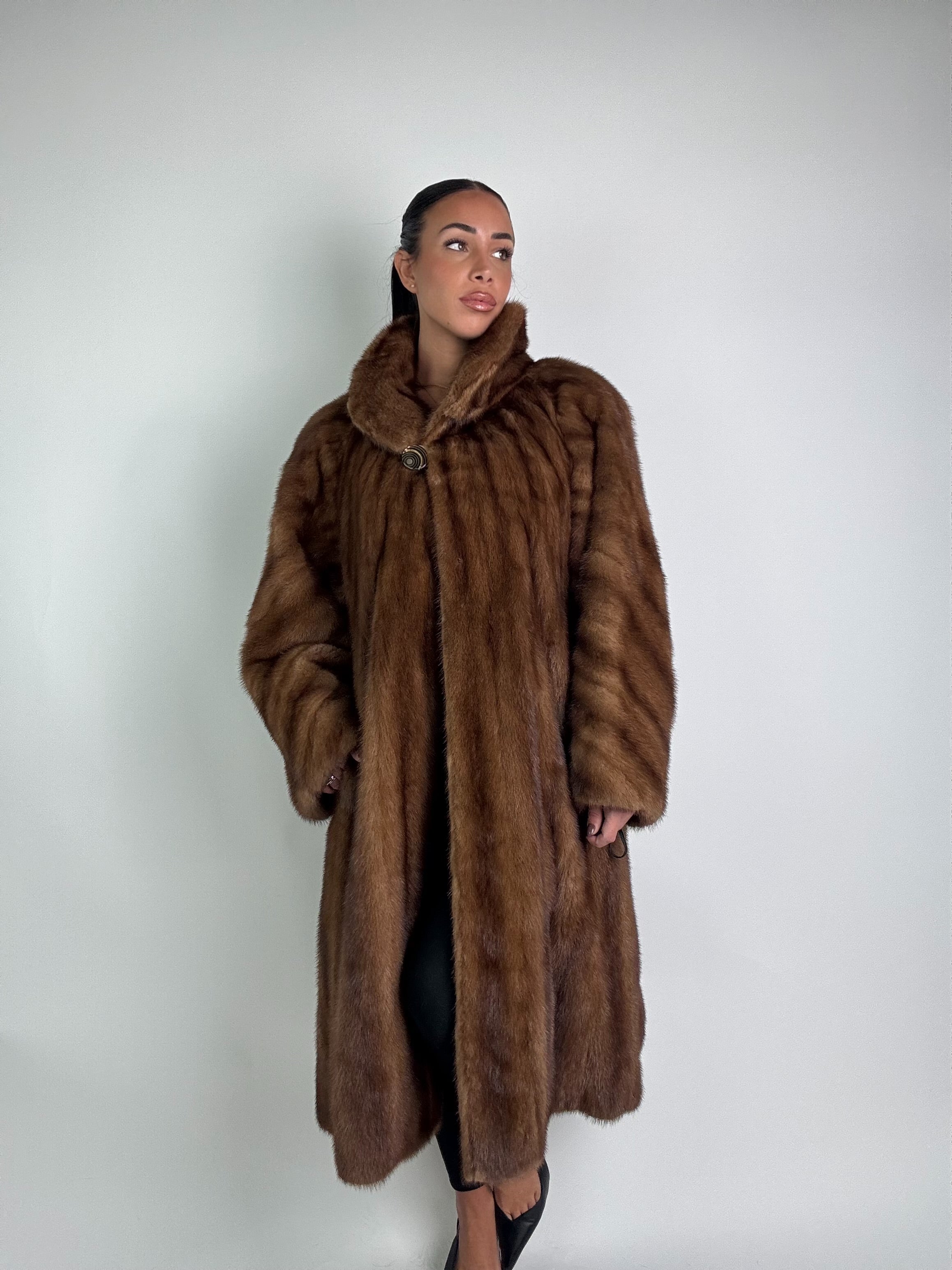 Cappotto in visone N367