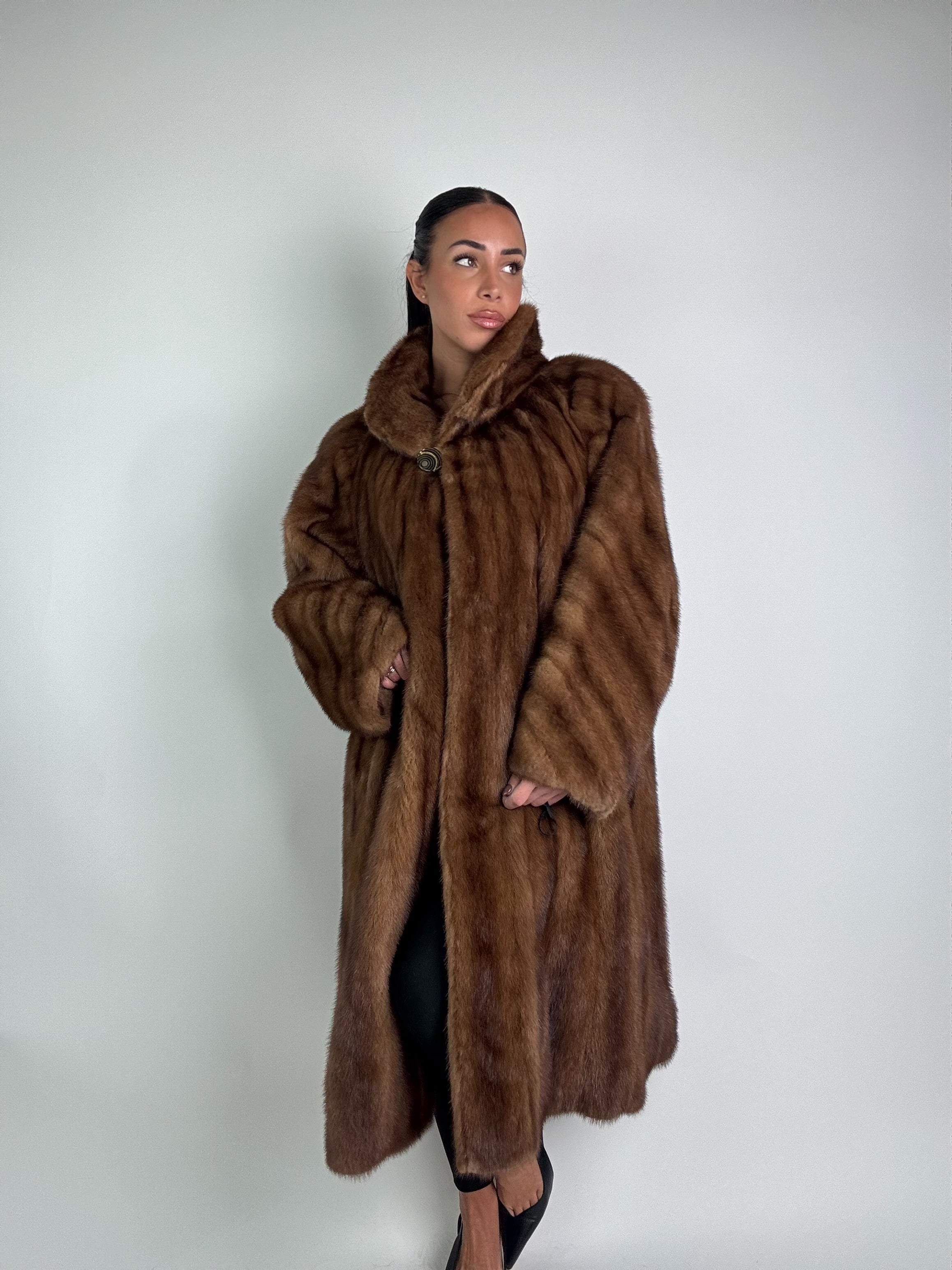 Cappotto in visone N367