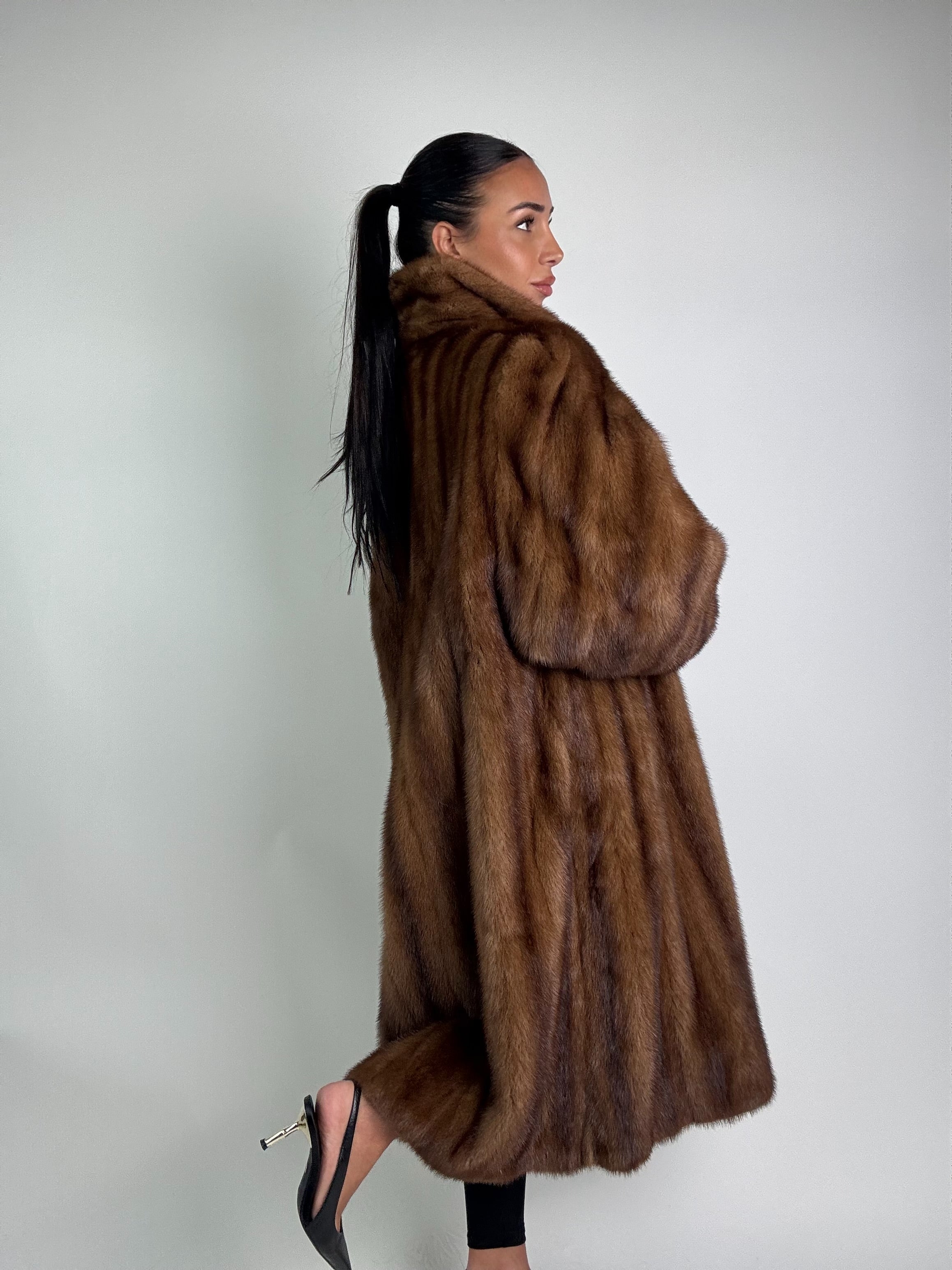 Cappotto in visone N367