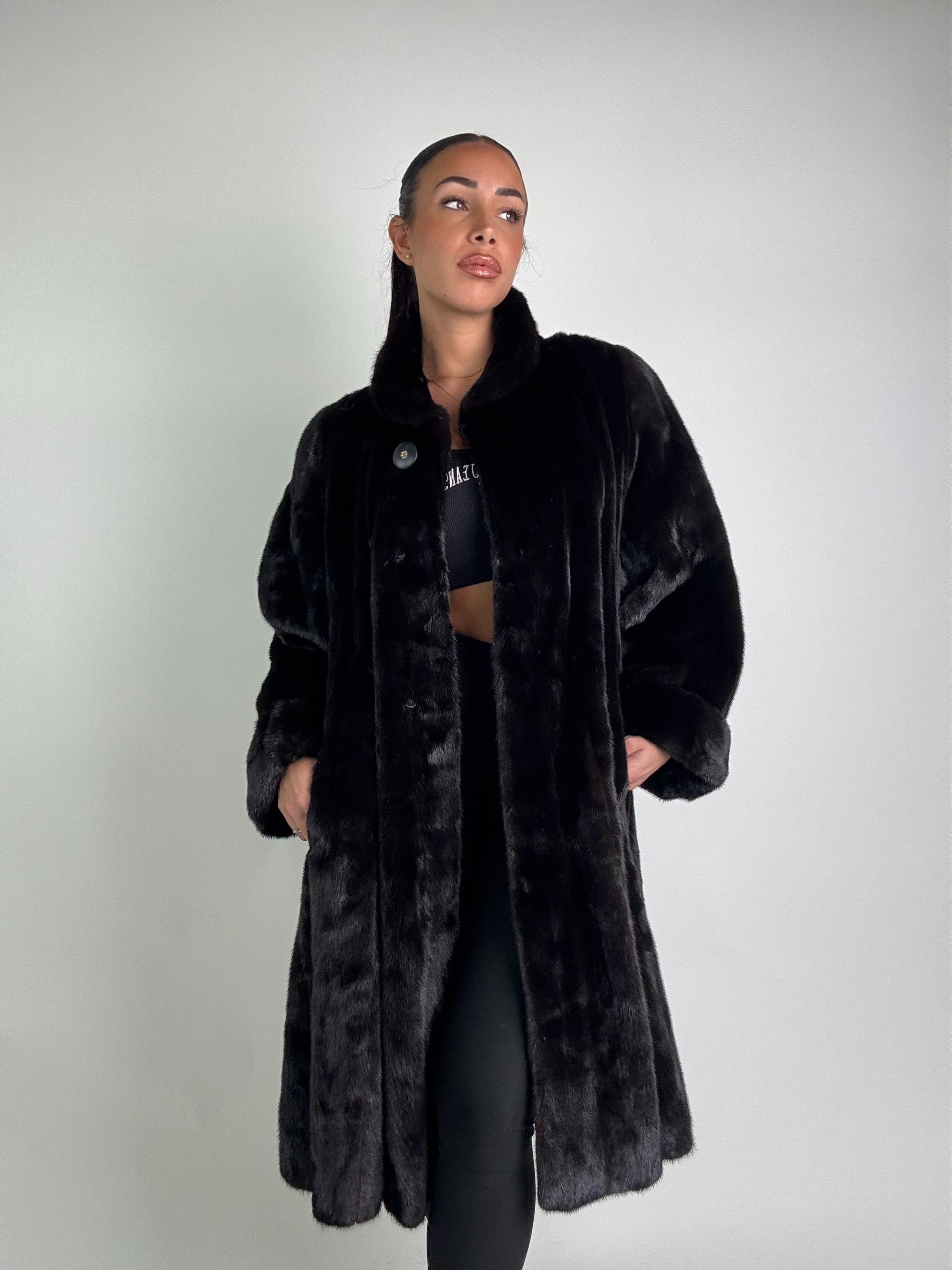 Cappotto in visone N368