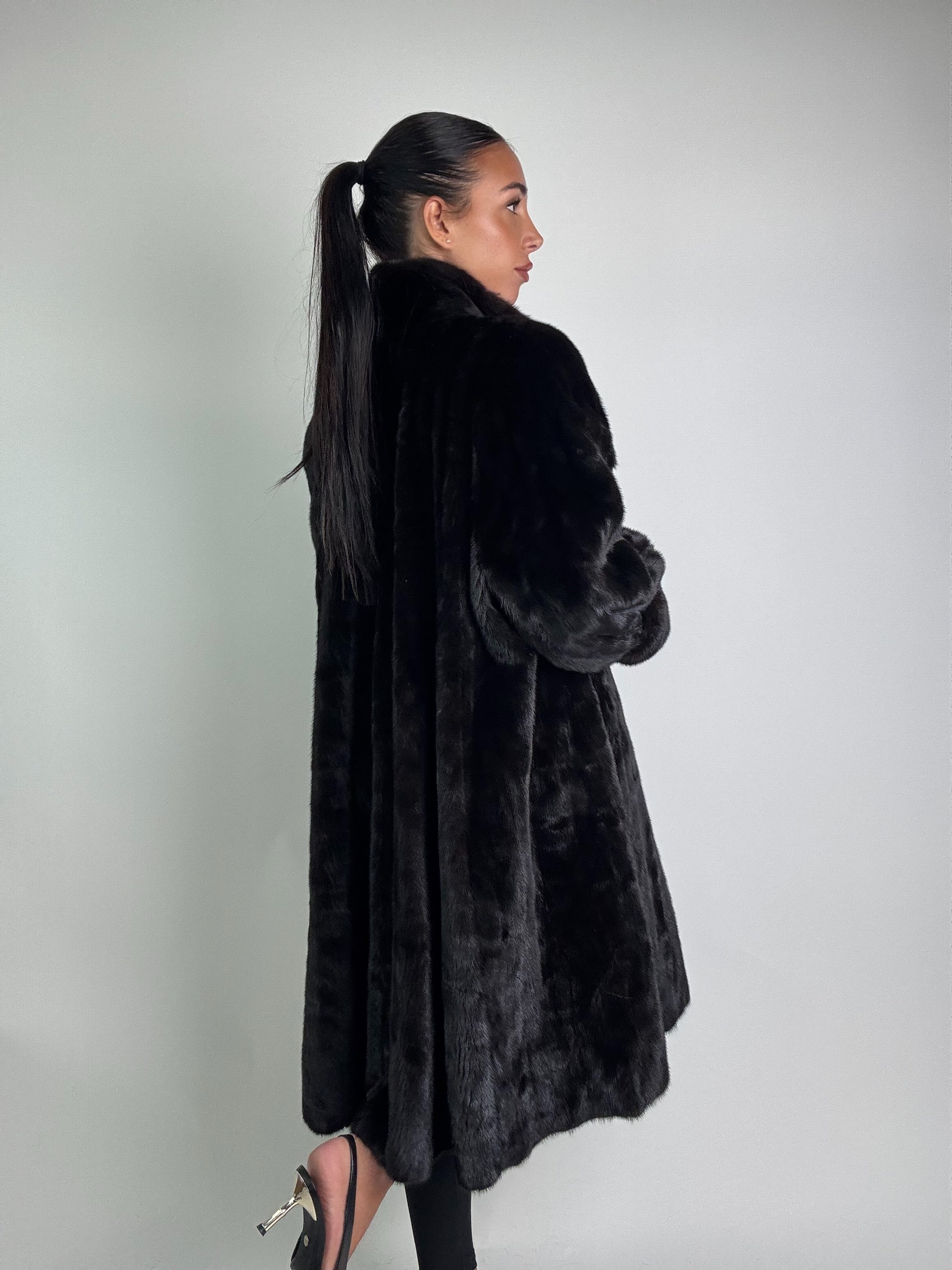 Cappotto in visone N368
