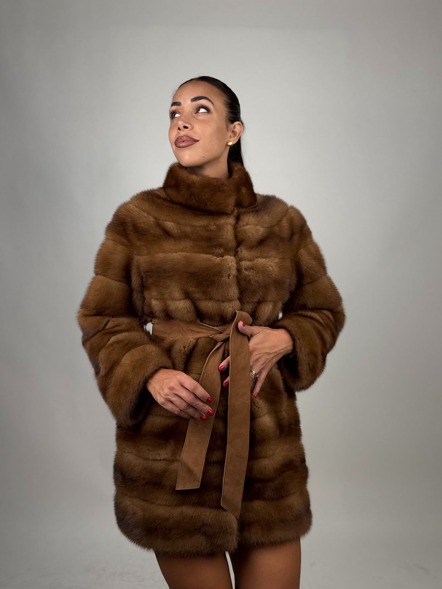 Cappotto in visone N679