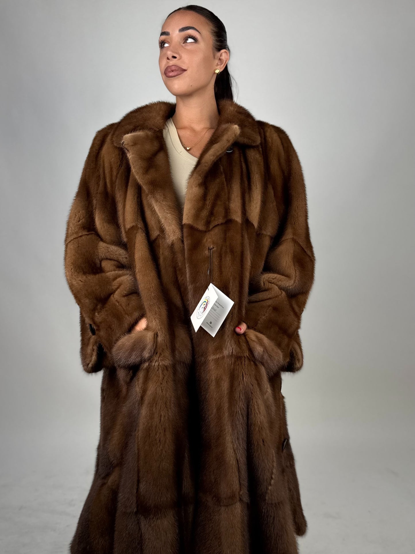 Cappotto in visone N680