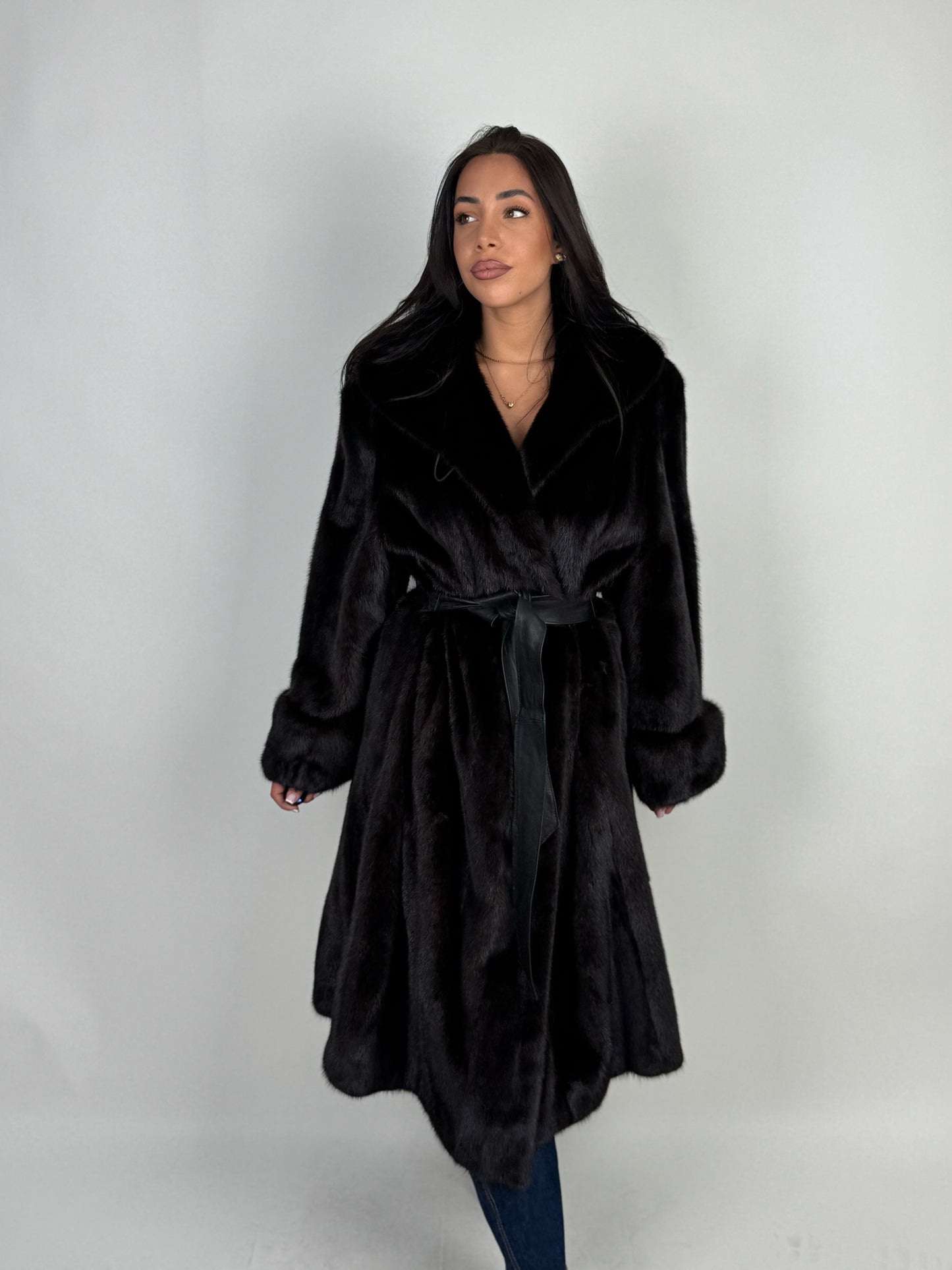 Cappotto in visone N653