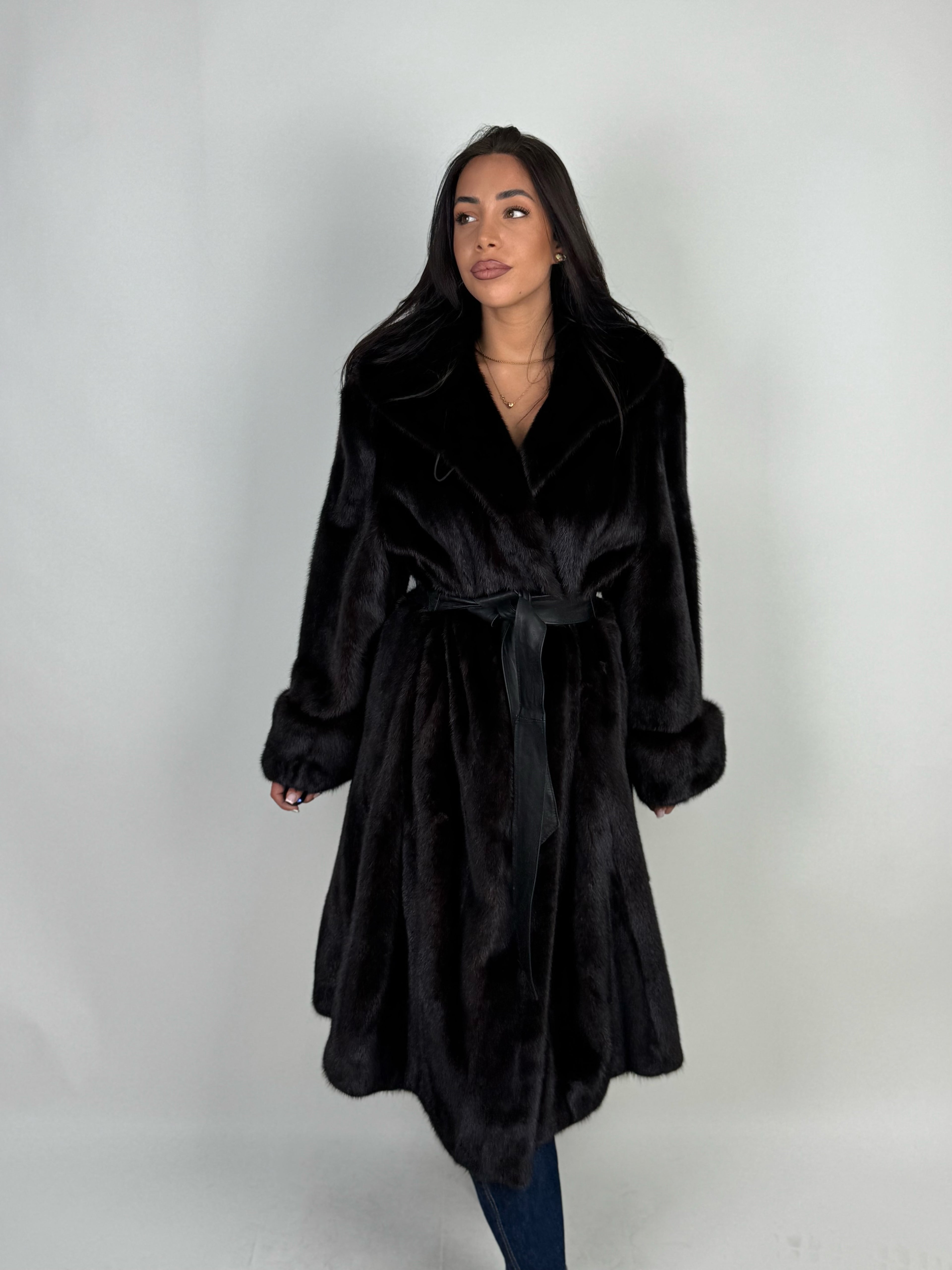 Cappotto in visone N653