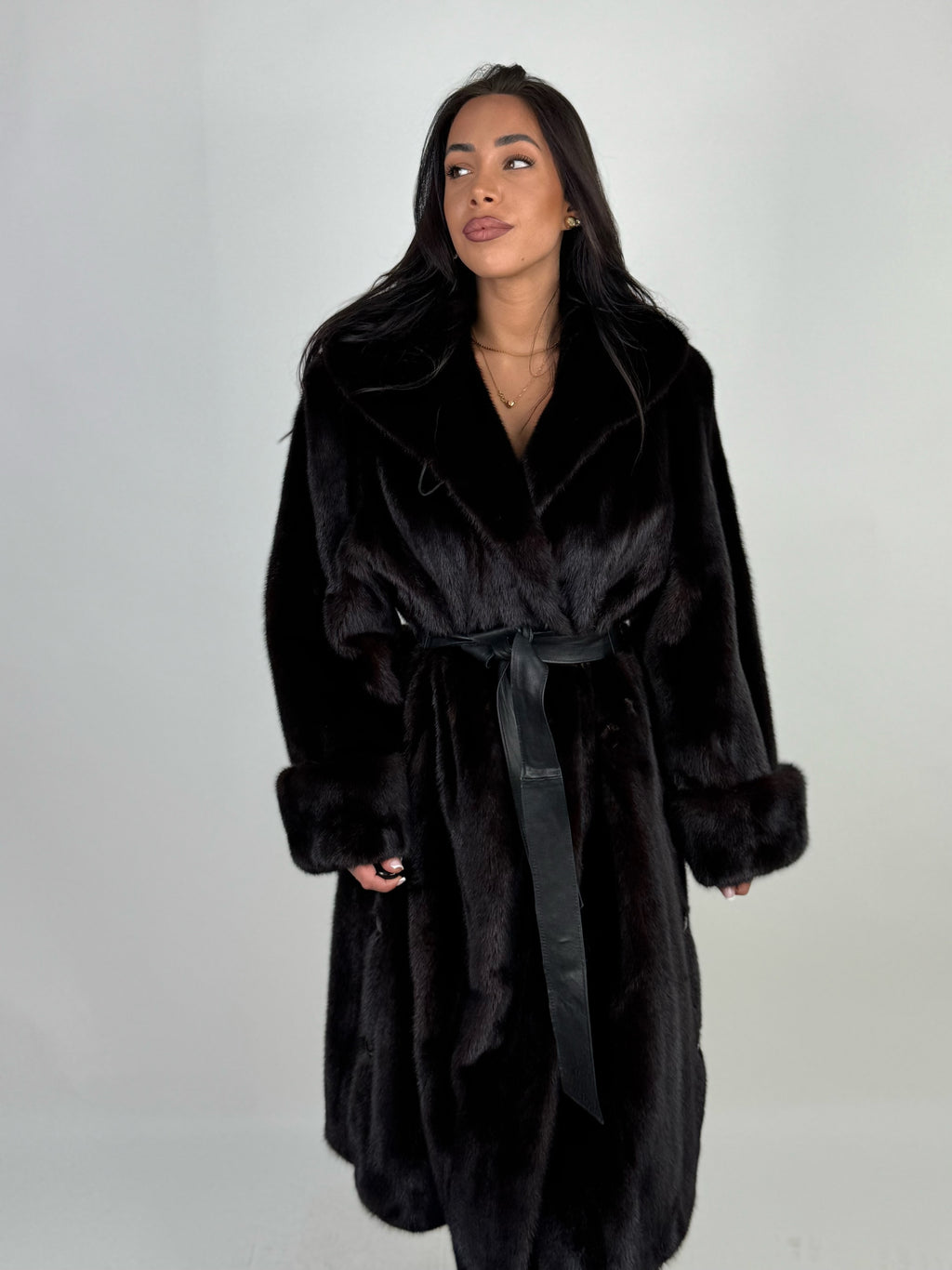 Cappotto in visone N653