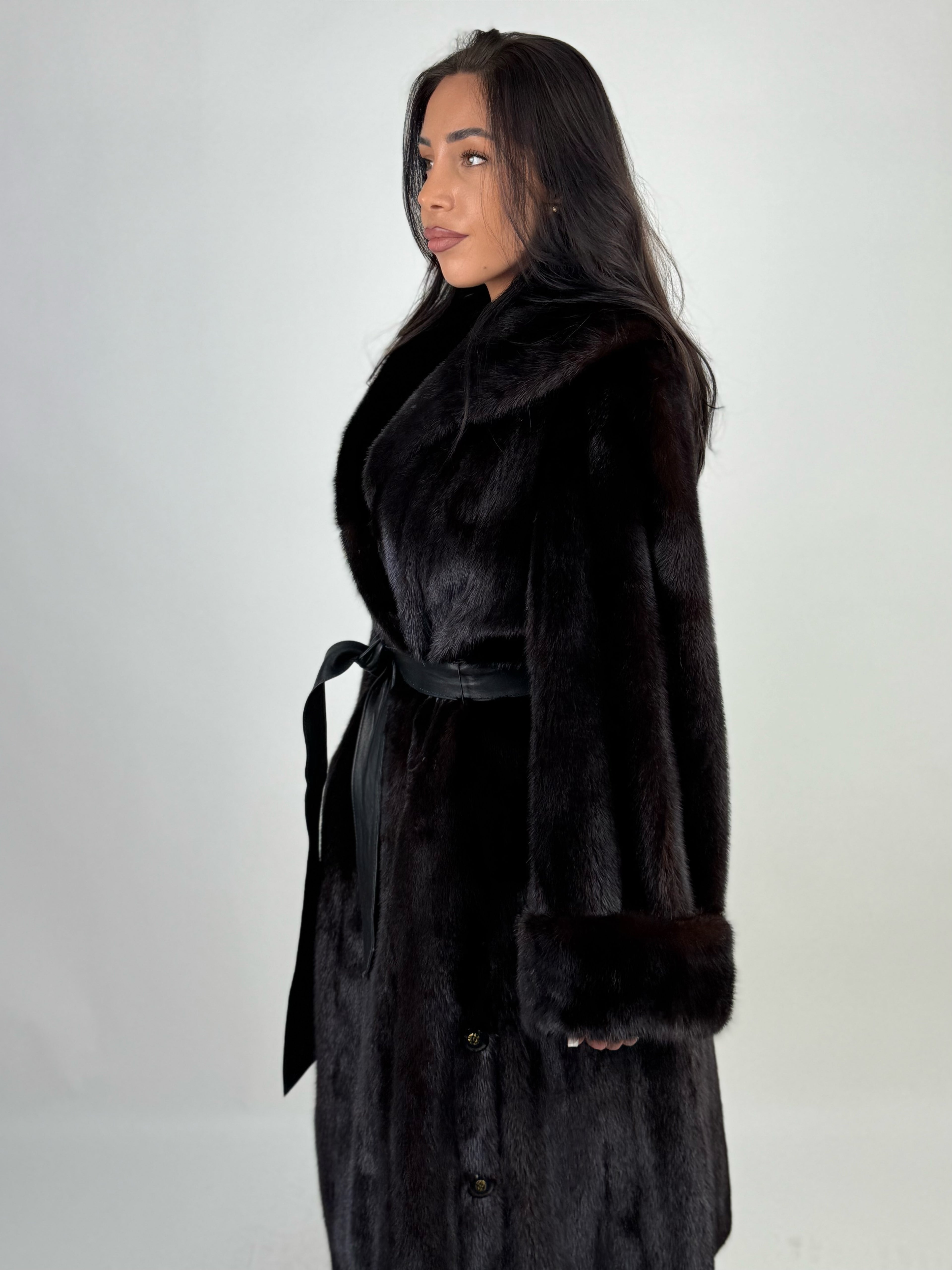 Cappotto in visone N653