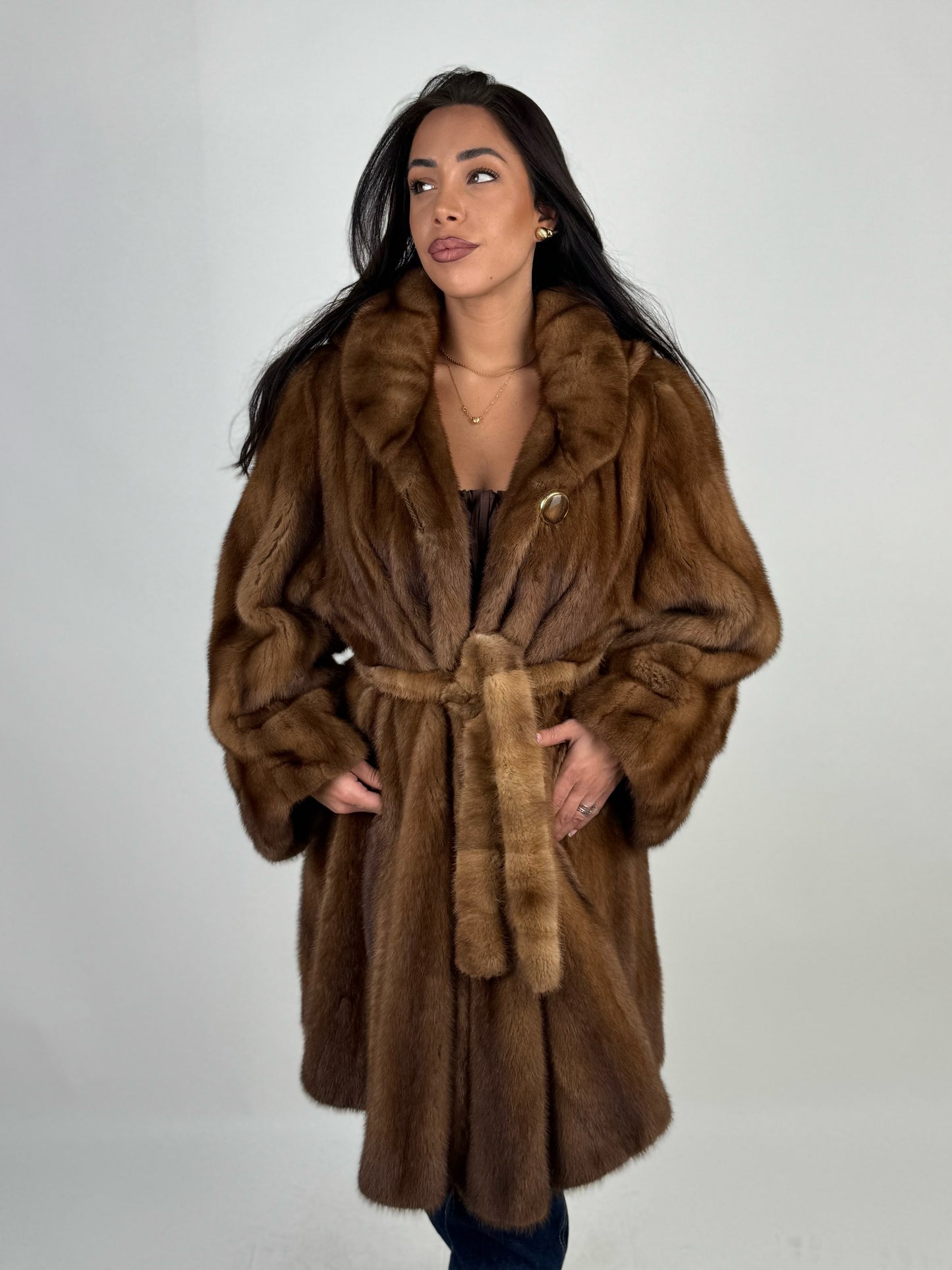 Cappotto in visone N654