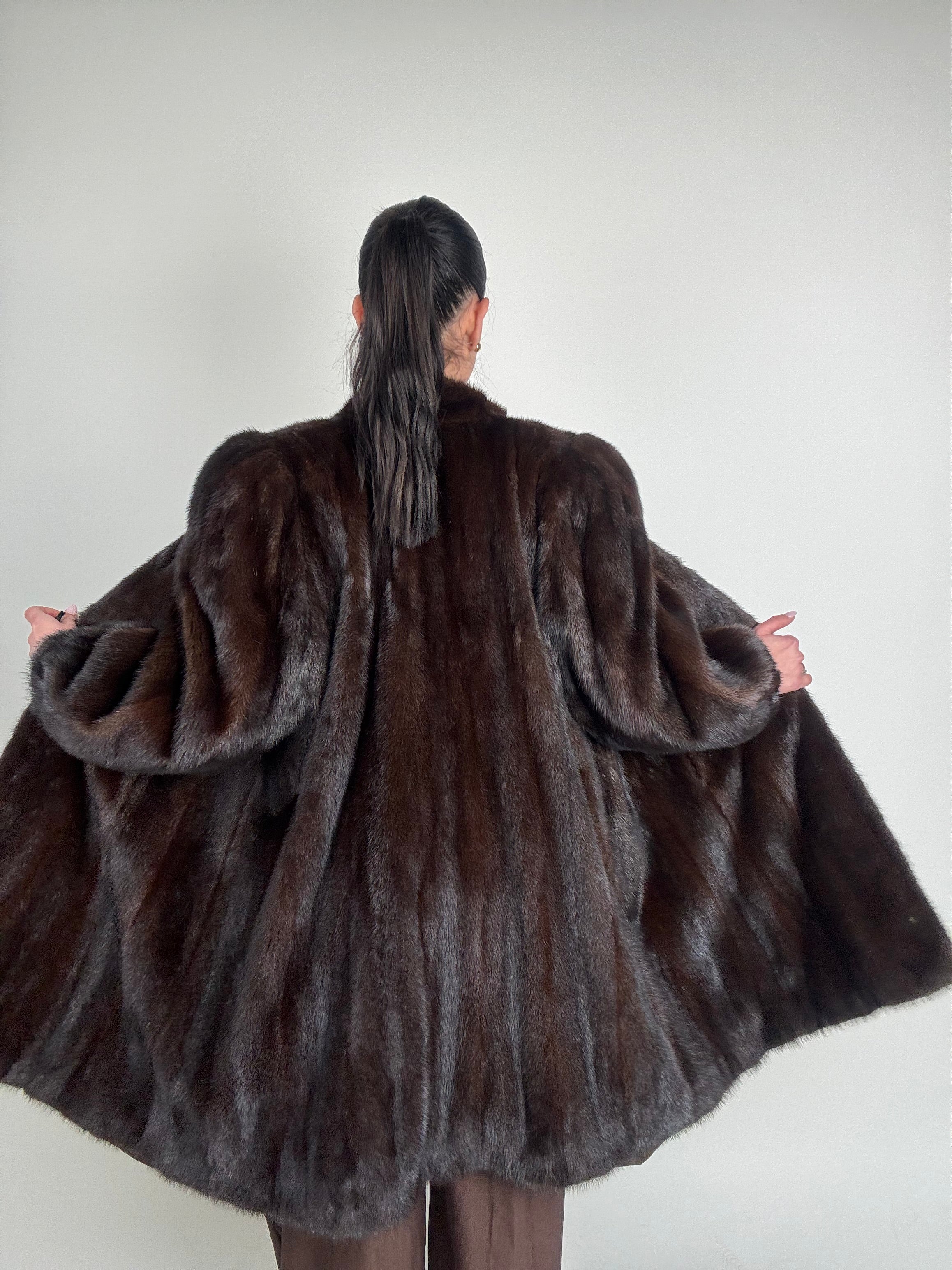 Cappotto in visone N597