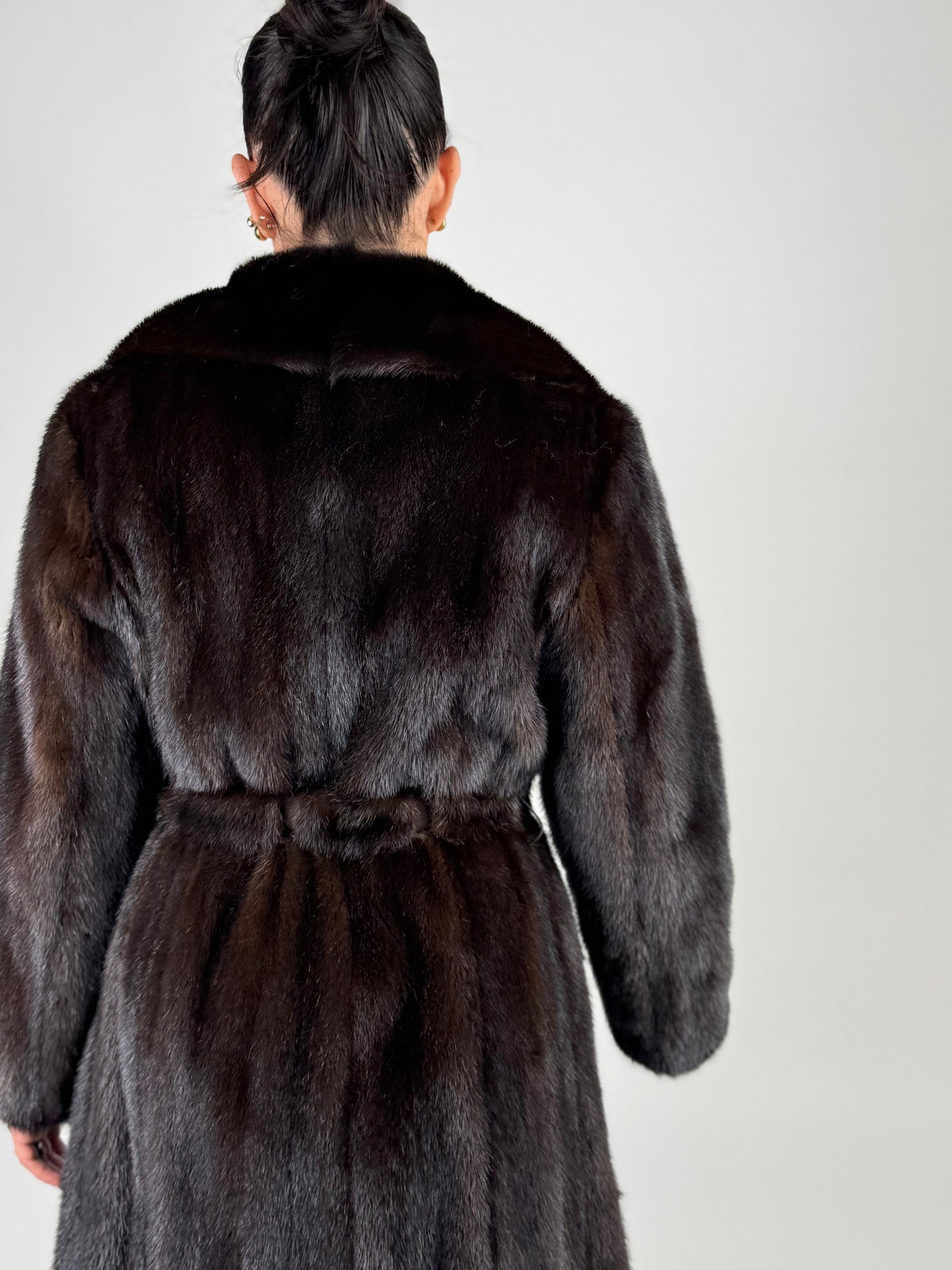 Cappotto in visone N657