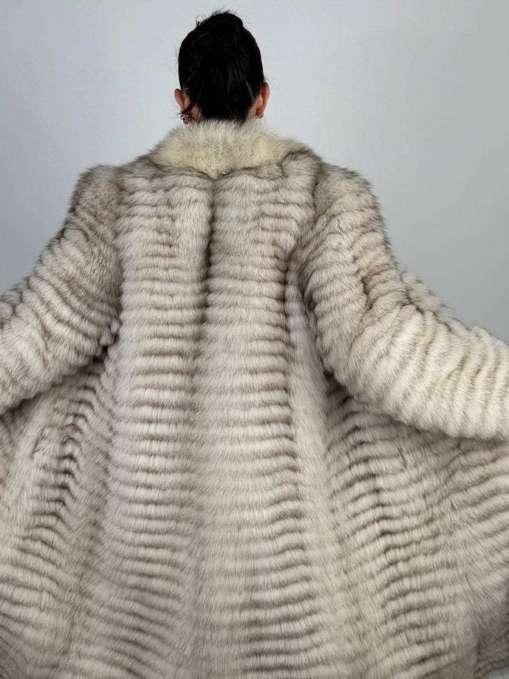 Cappotto in volpe della groenlandia N656