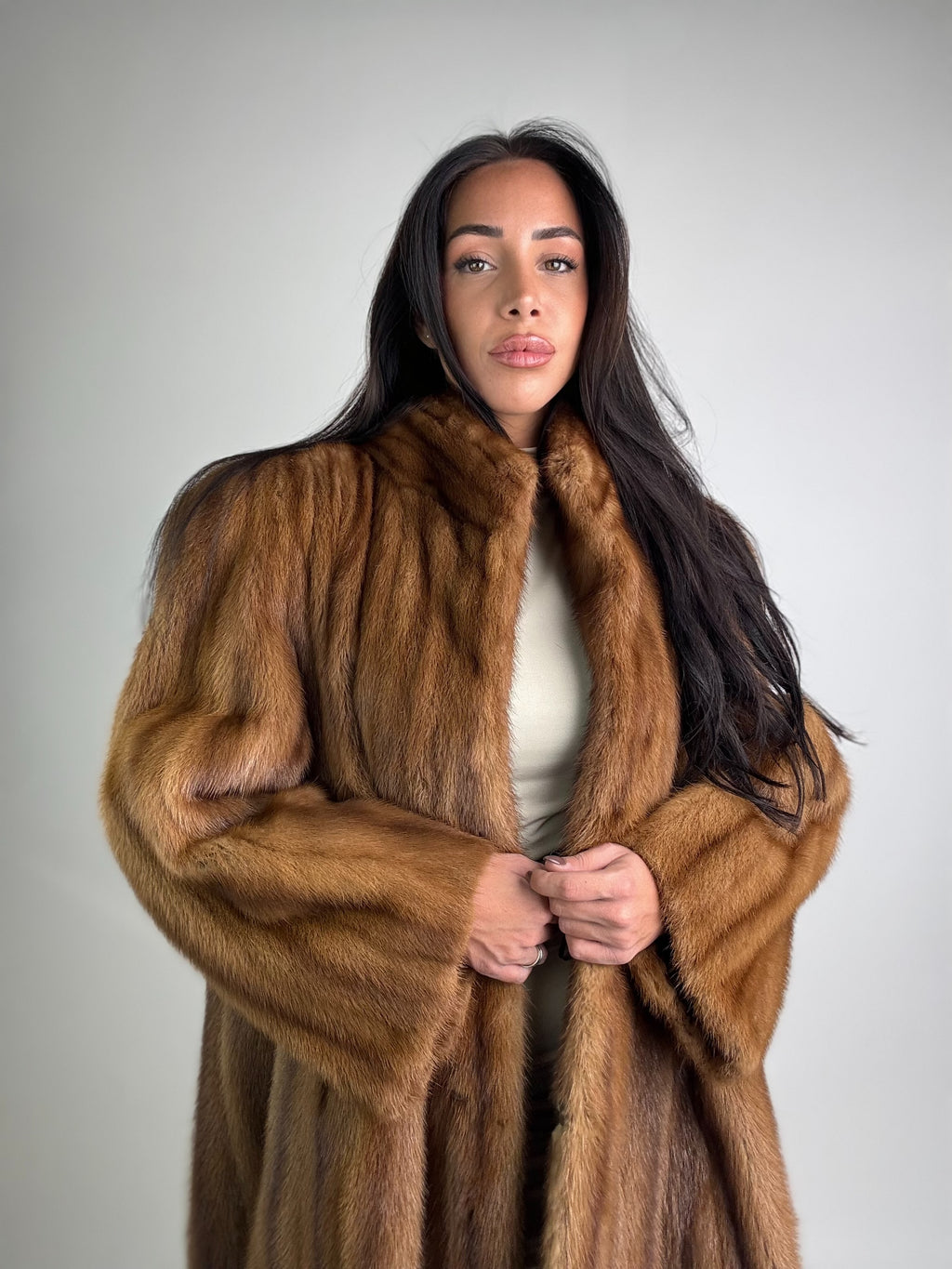 Cappotto in visone N369