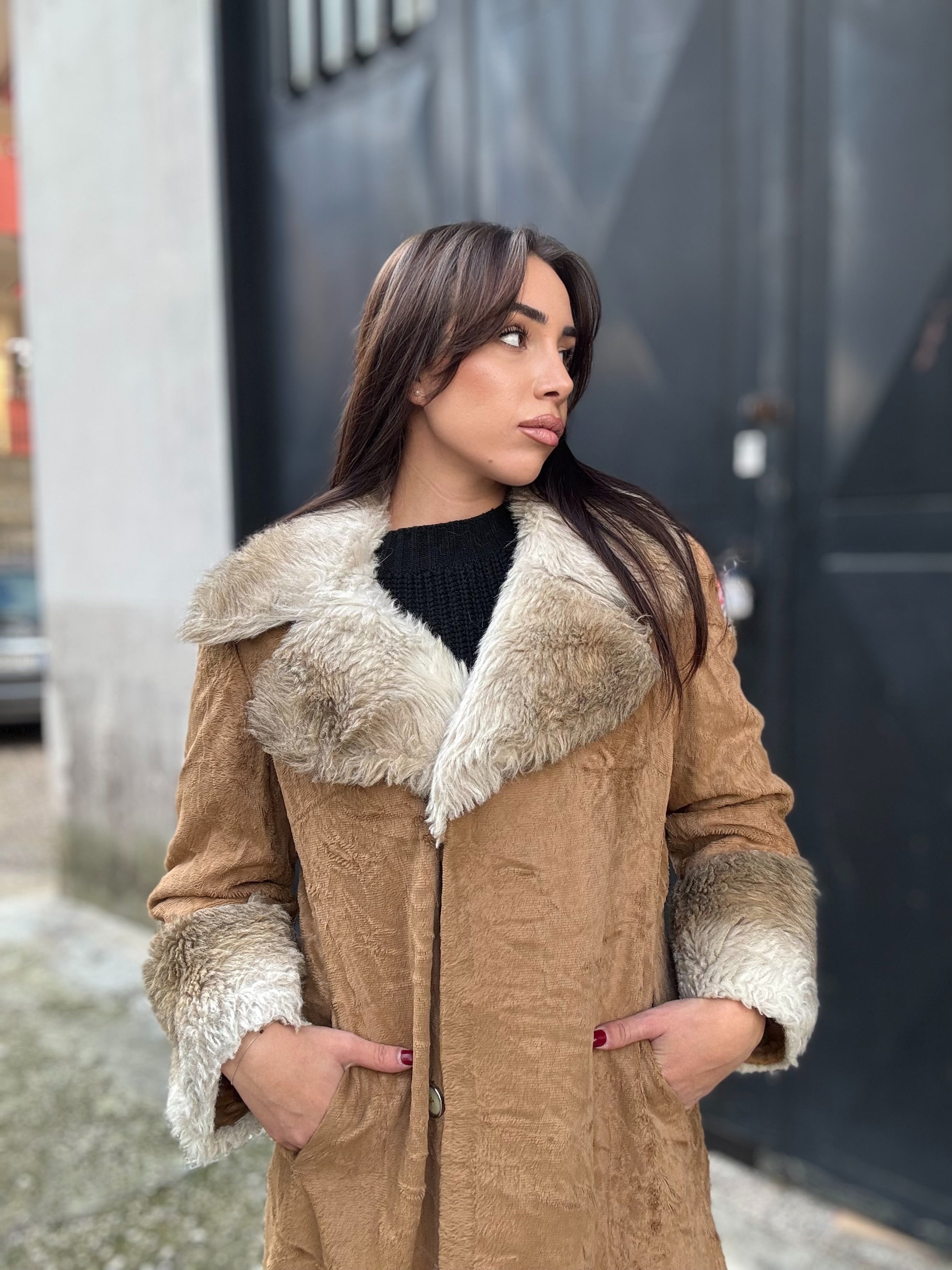 Sheepskin and fox Sisley