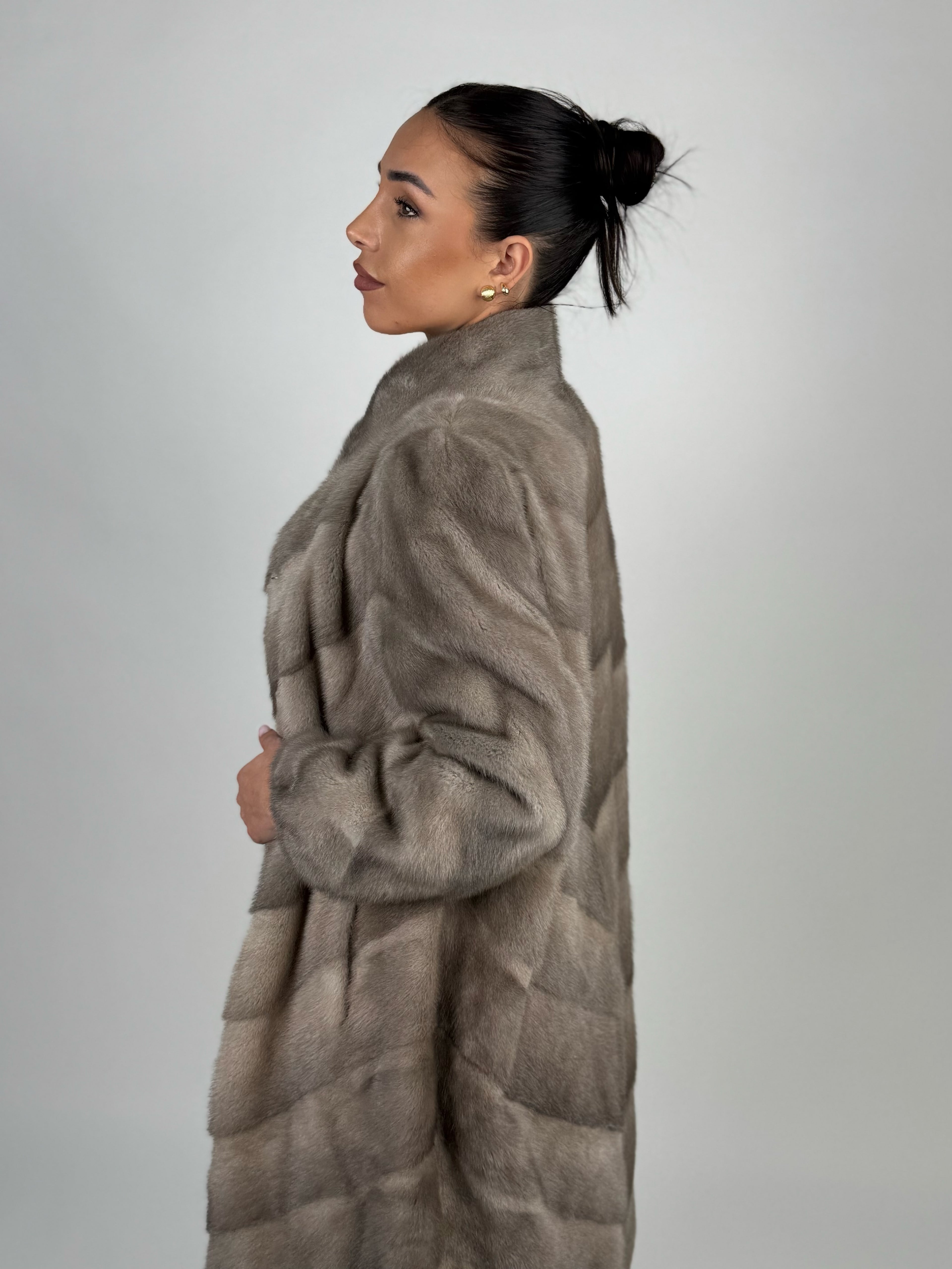 Cappotto in visone N655