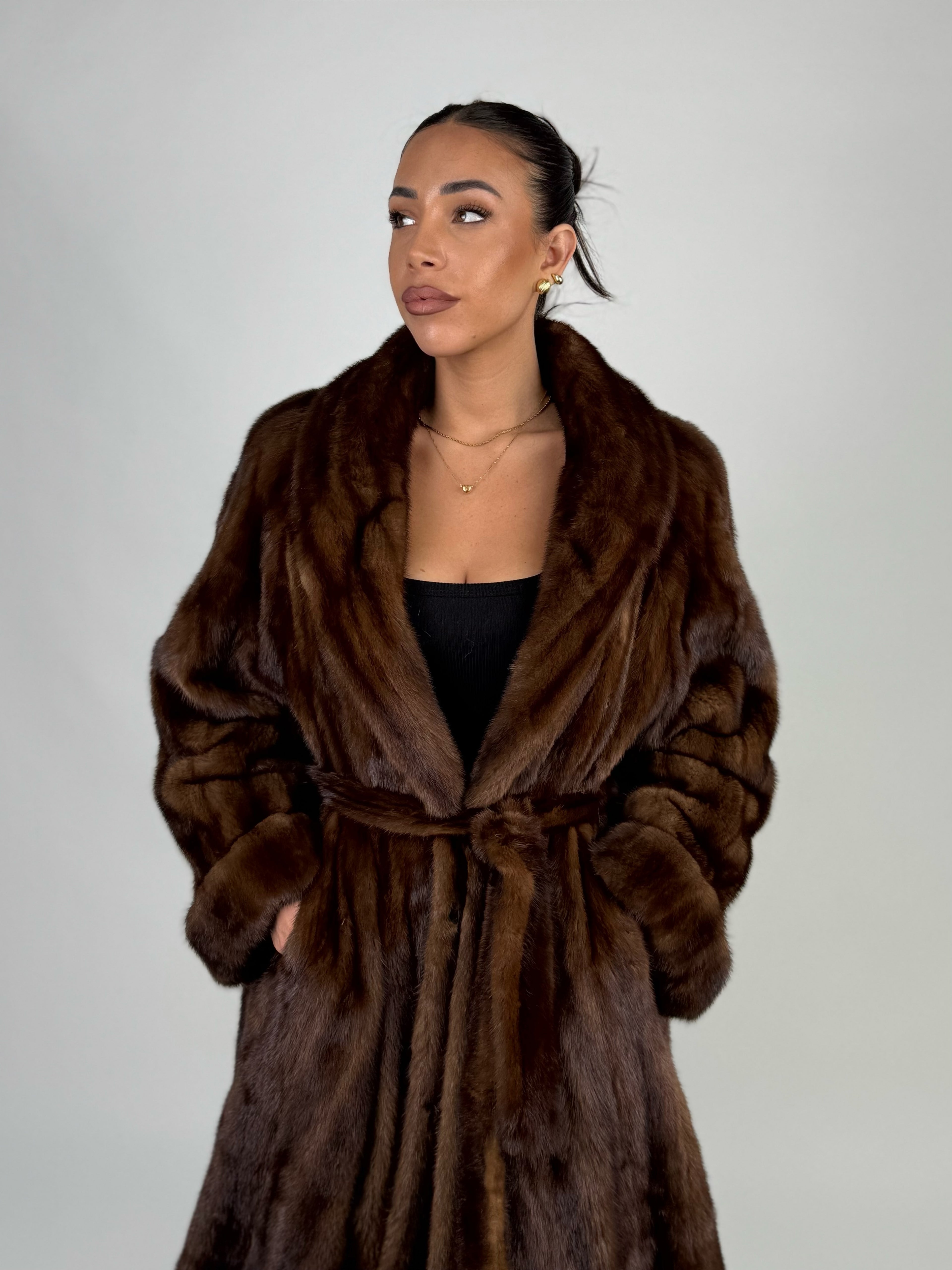 Cappotto in visone N656