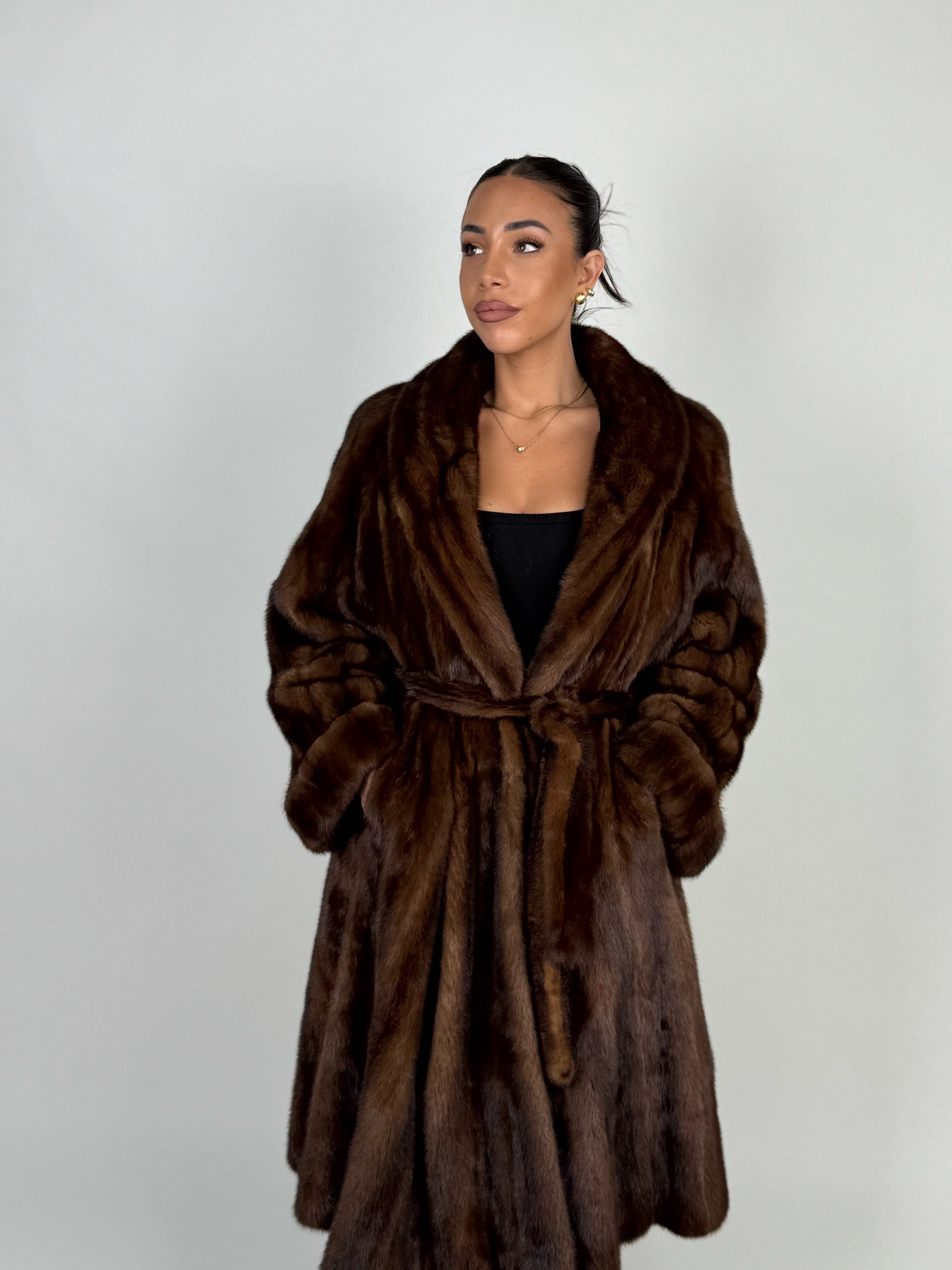 Cappotto in visone N656