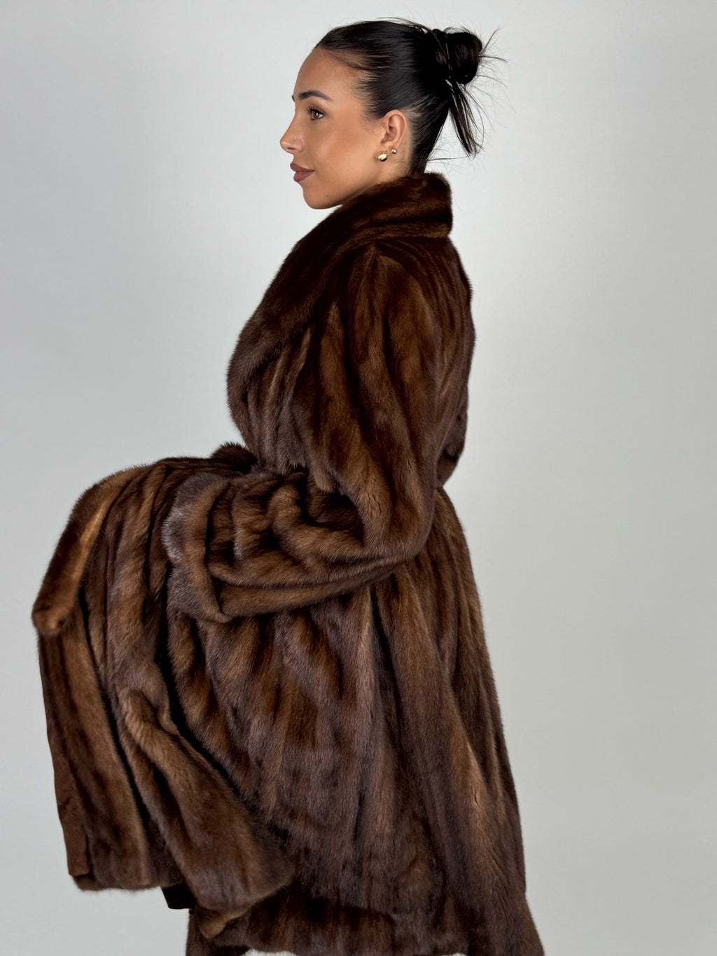 Cappotto in visone N656