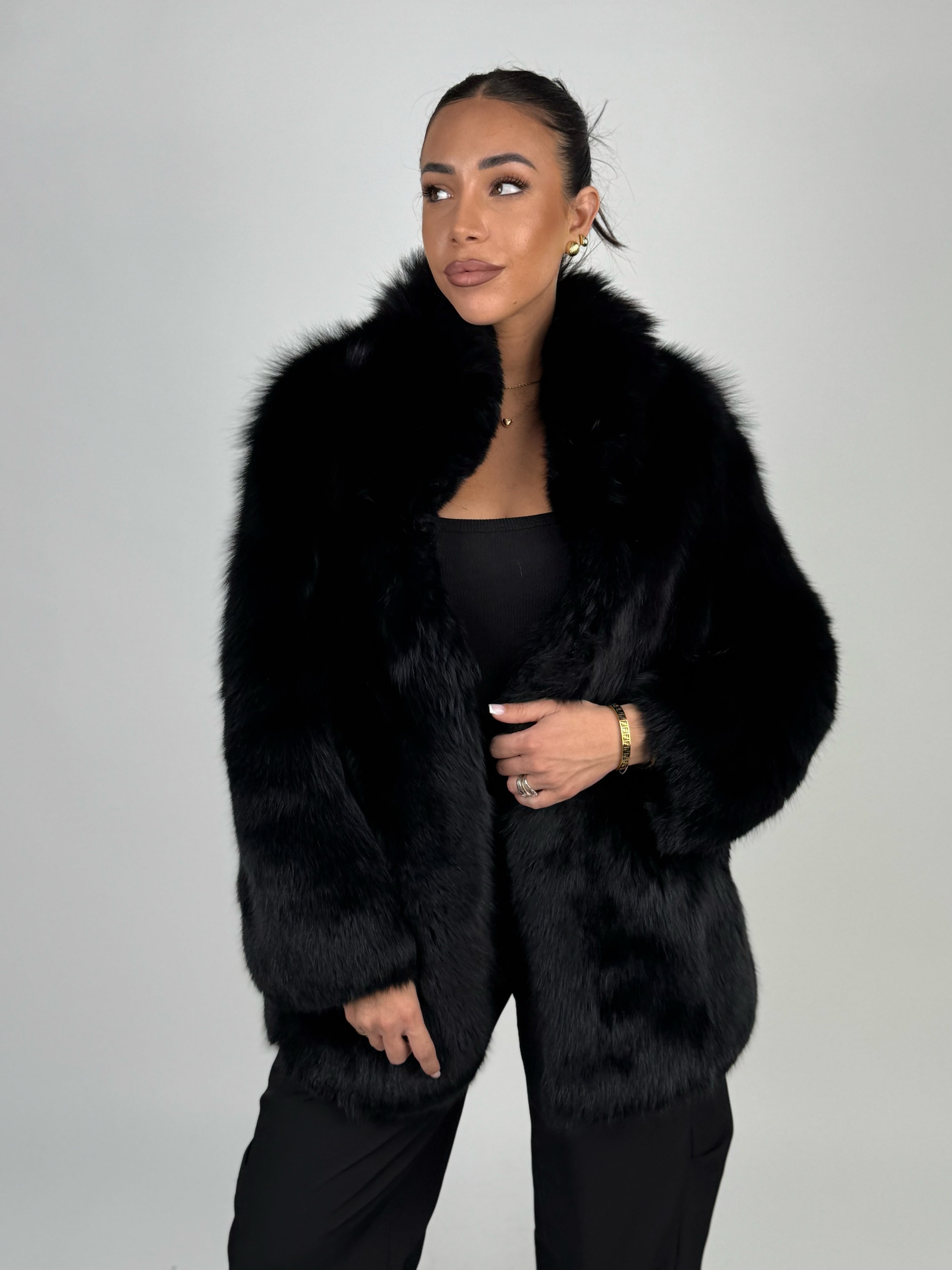 Giacca in volpe total black N659