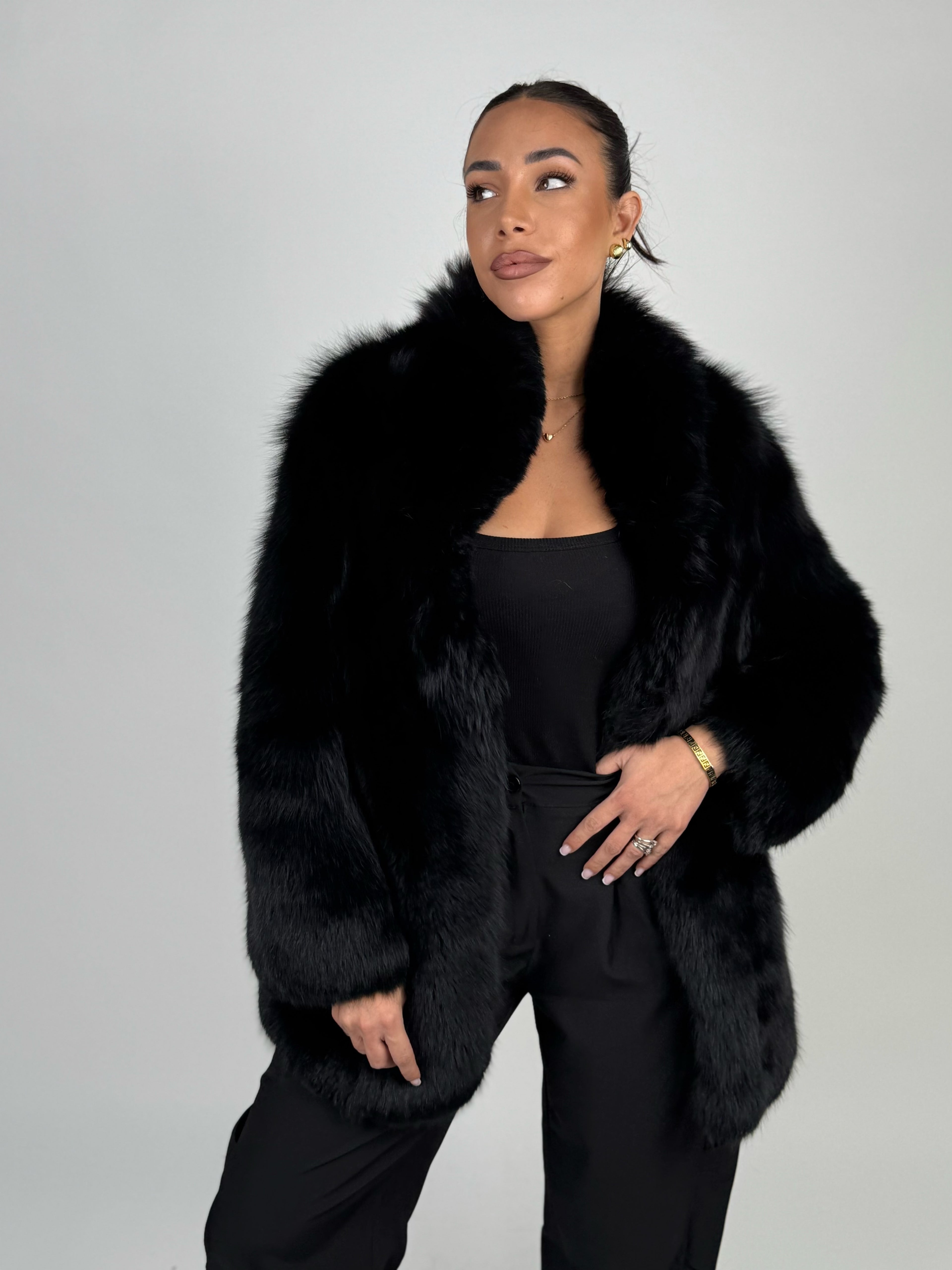Giacca in volpe total black N659