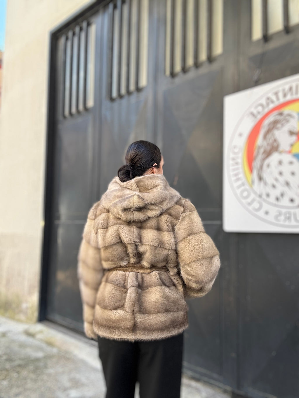 Giacca in visone cintura e cappuccio