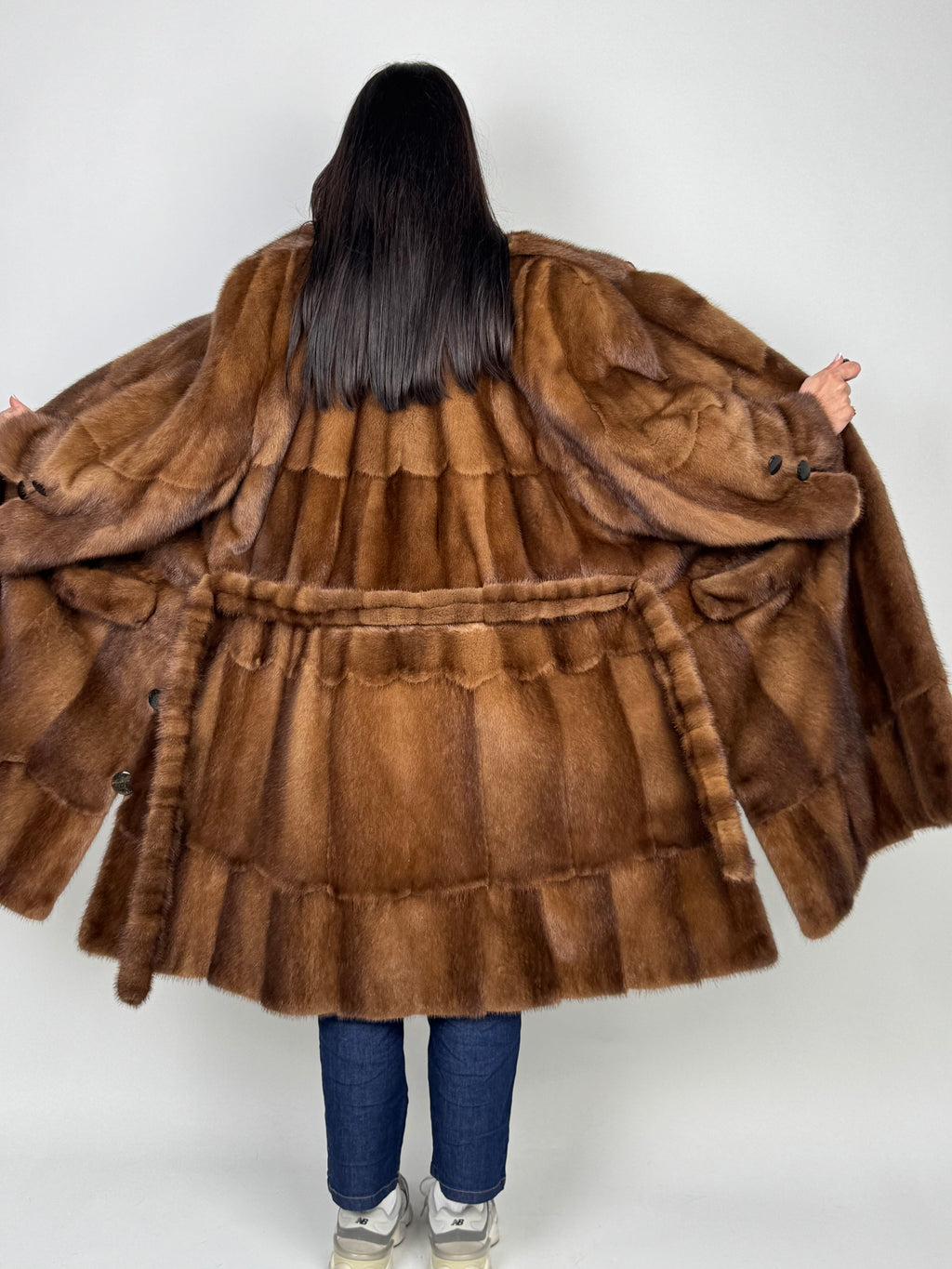 Cappotto in visone N658