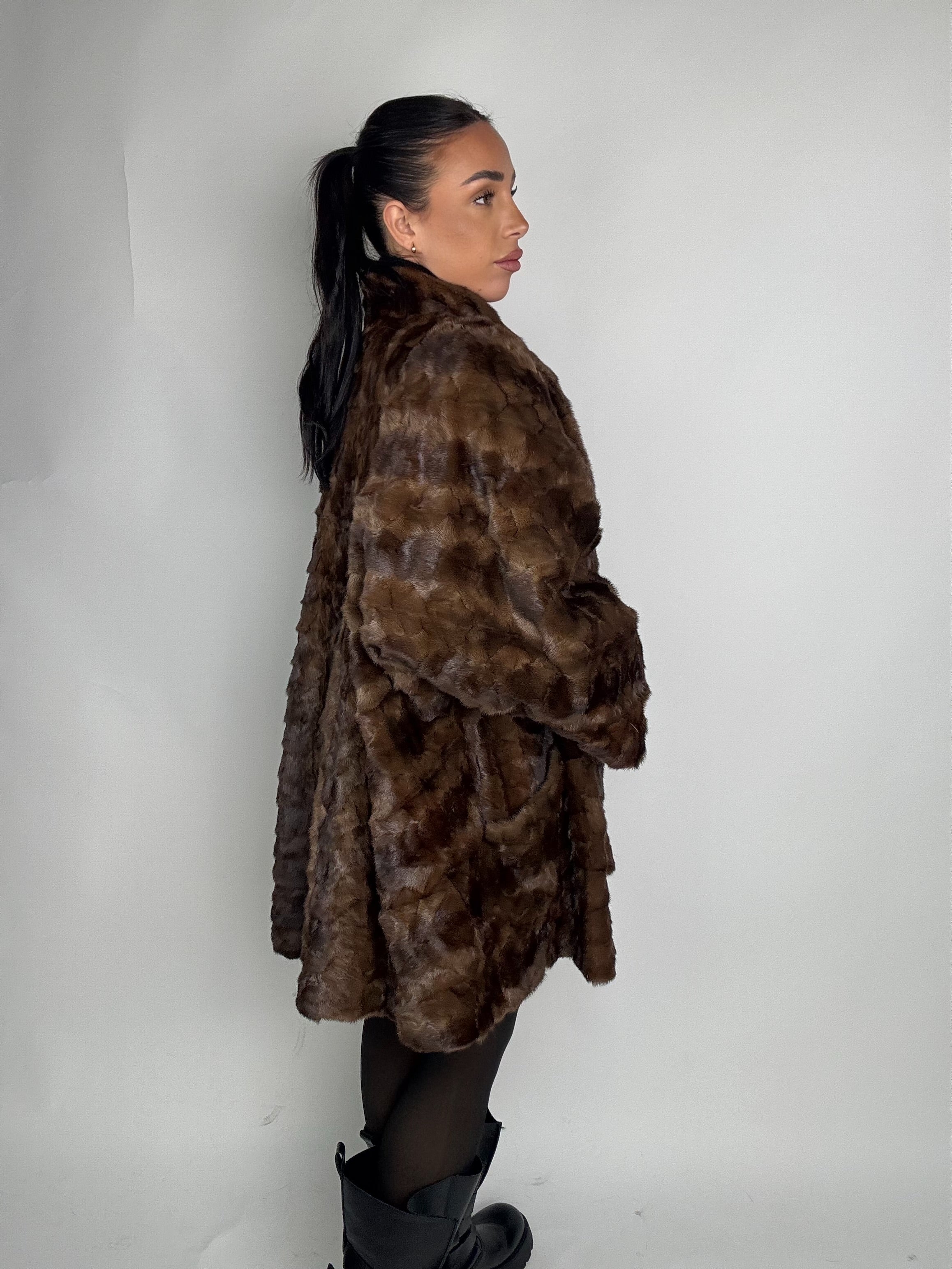 Cappotto in visone N424