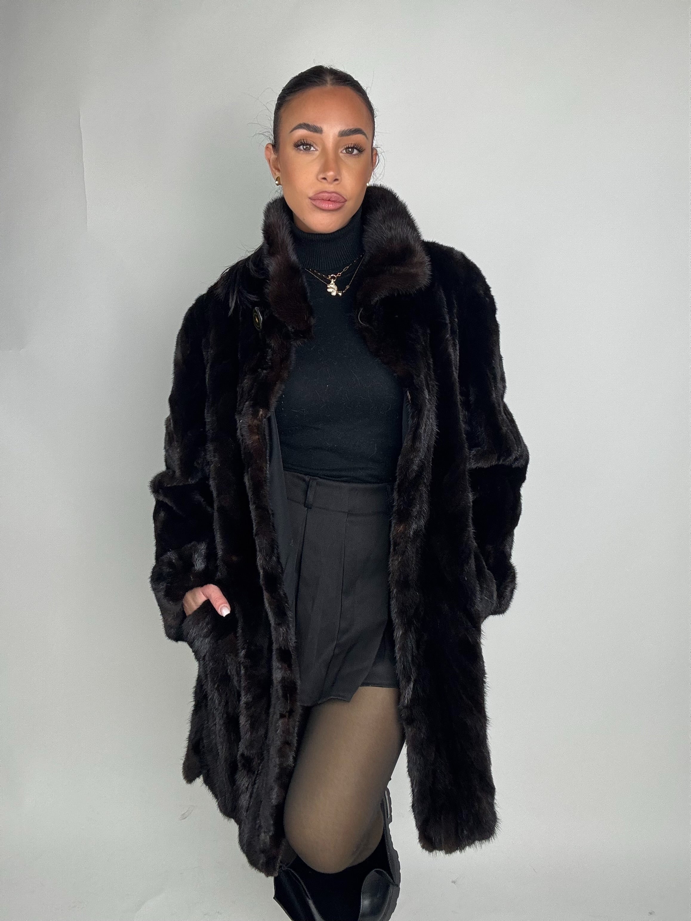 Cappotto in visone N425