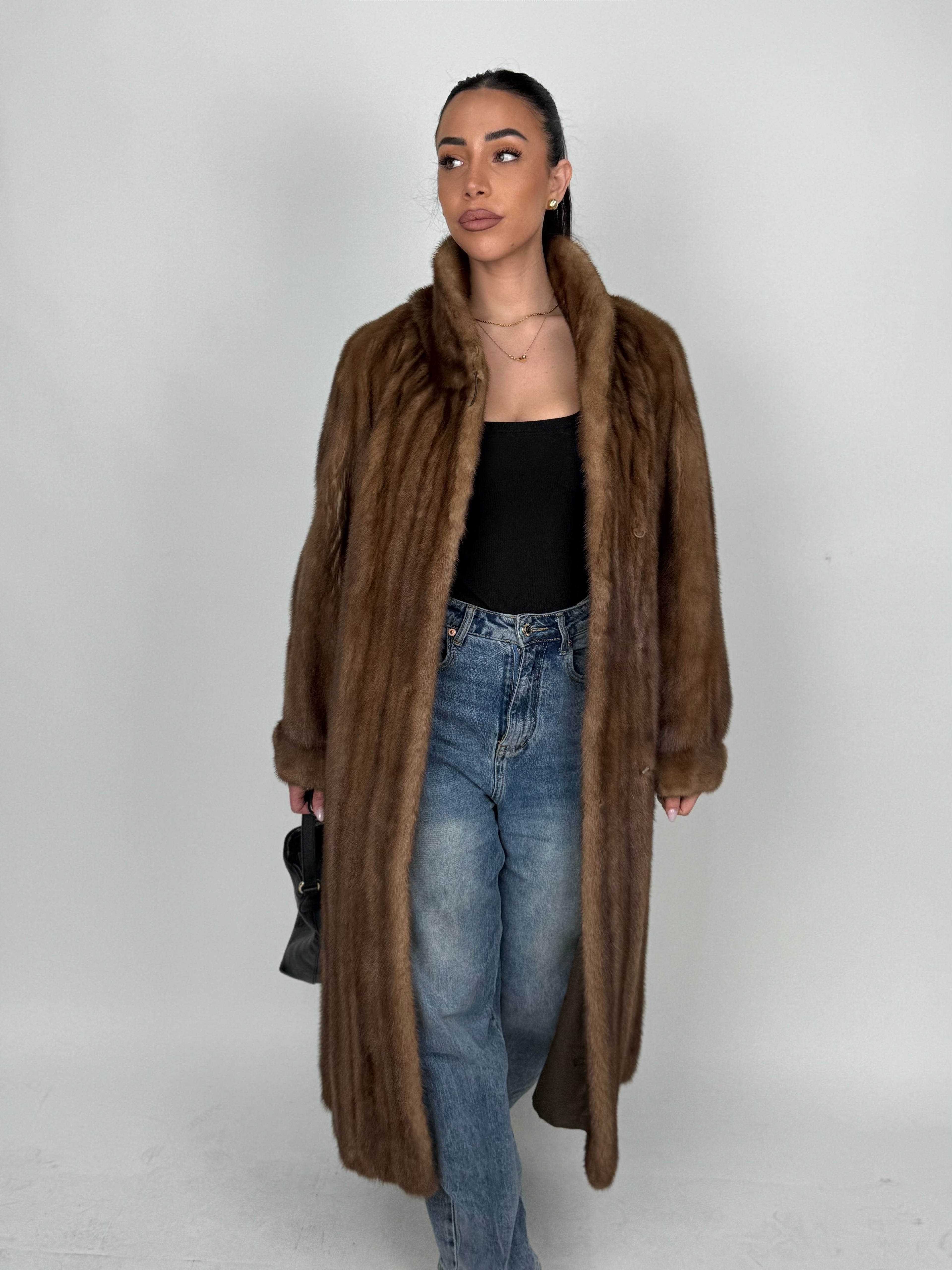 Cappotto in visone N599