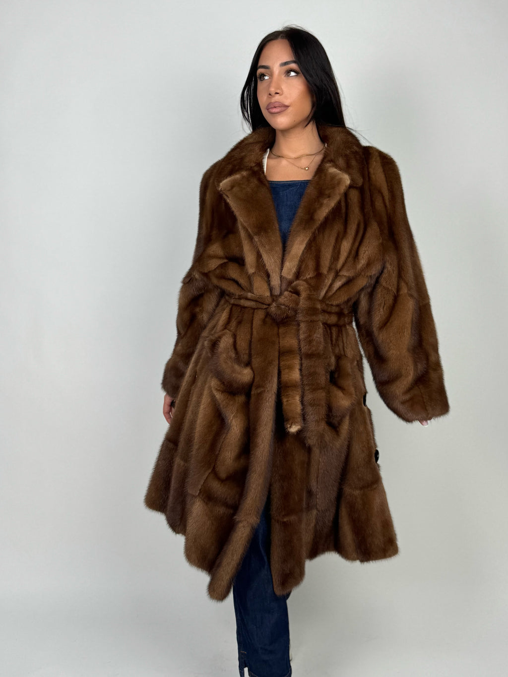 Cappotto in visone N658