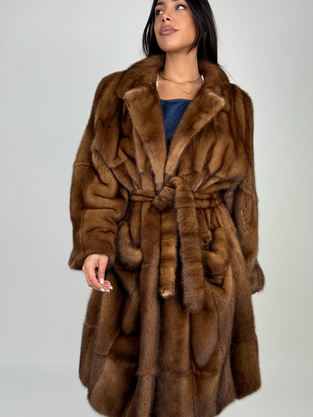 Cappotto in visone N658