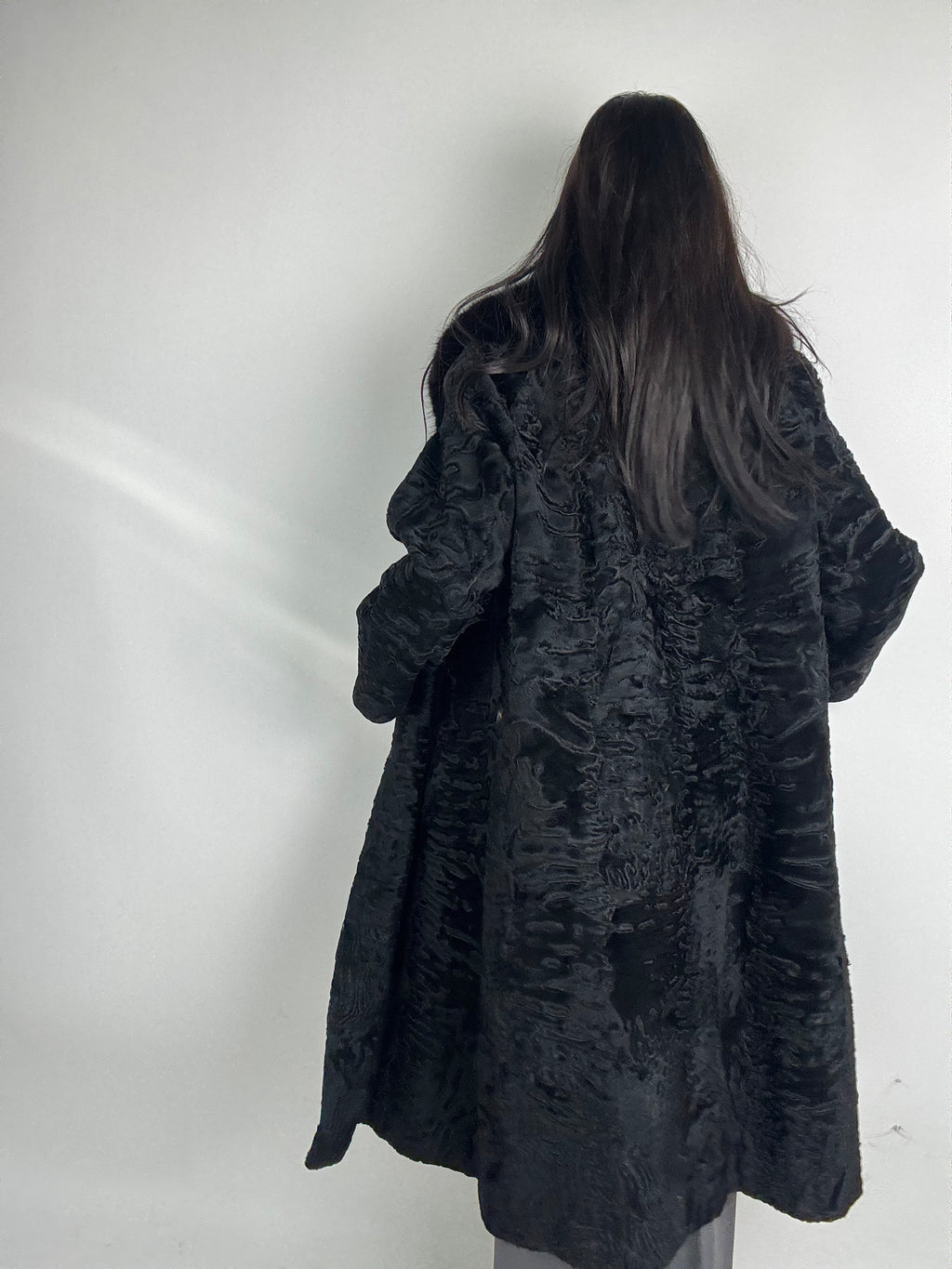 Cappotto in astrakan e volpe N51