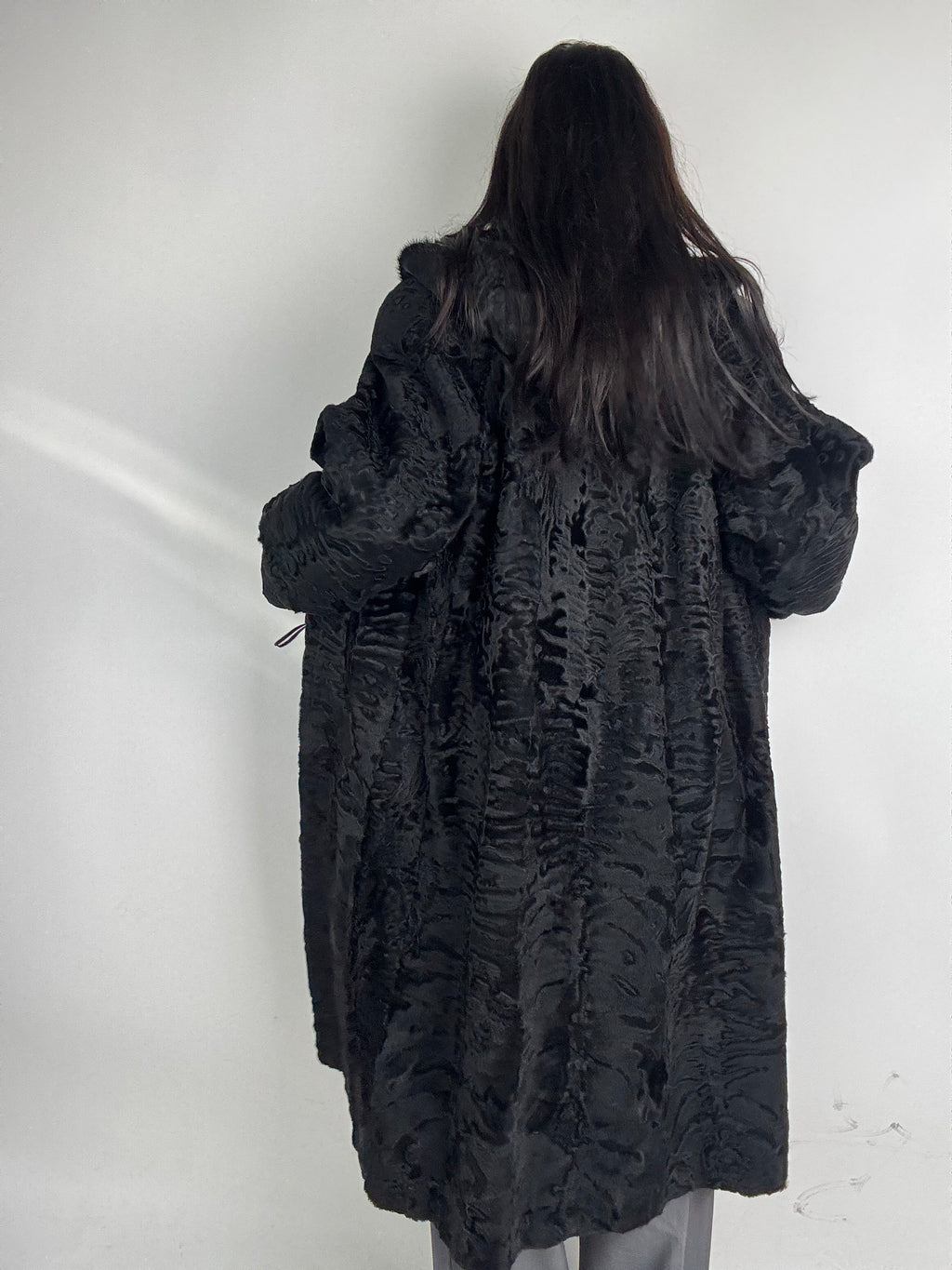 Cappotto in astrakan e volpe N52