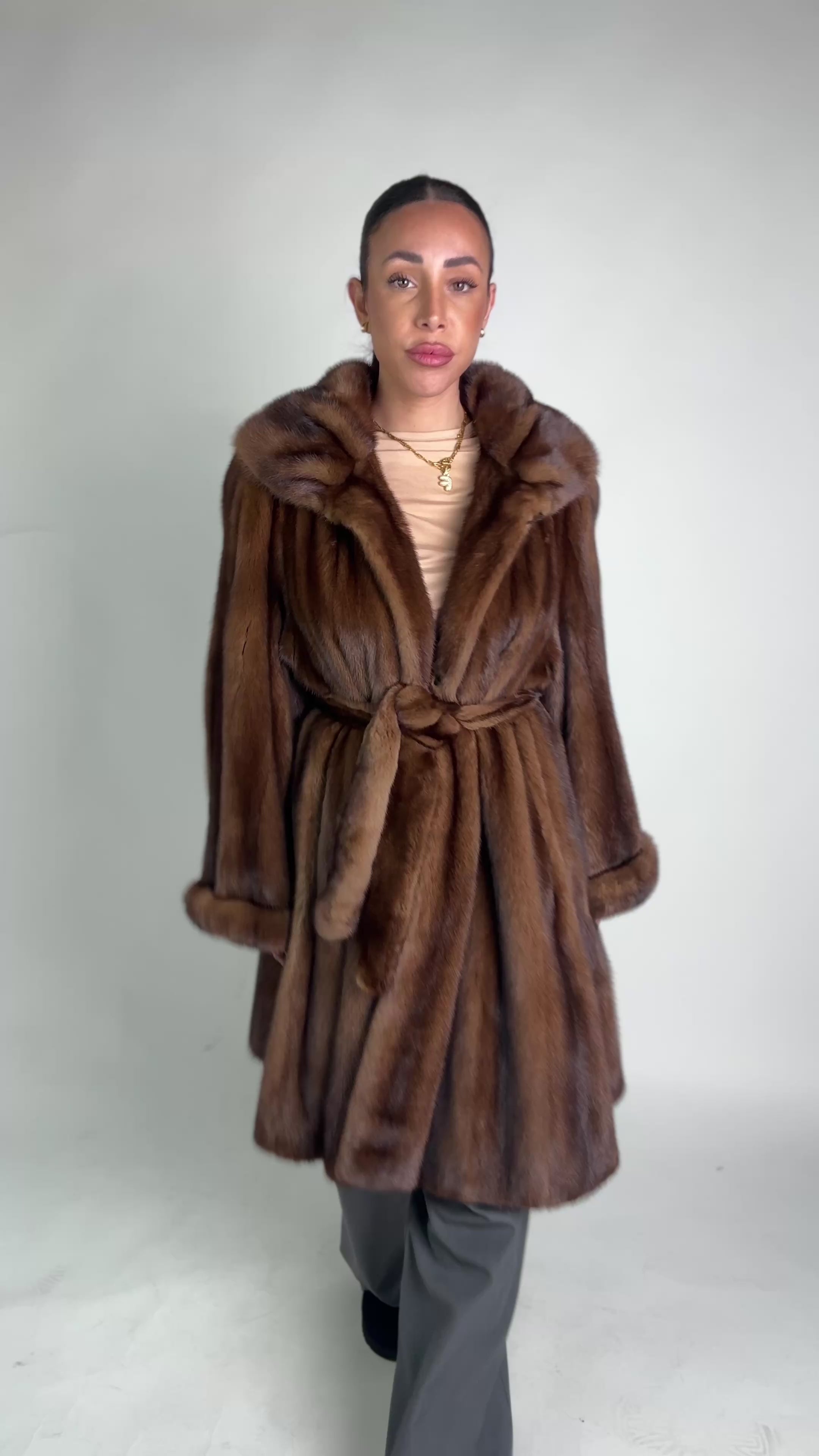 Cappotto in visone N427